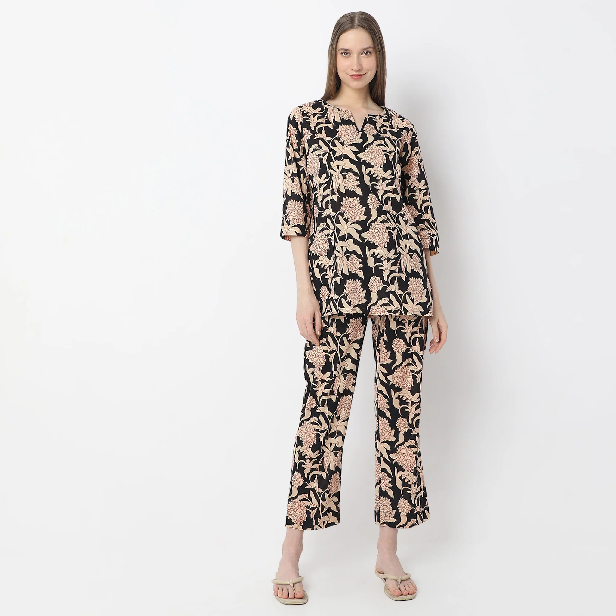 Floral Print Kurta With Pyjama Sleepwear Set - Image 2