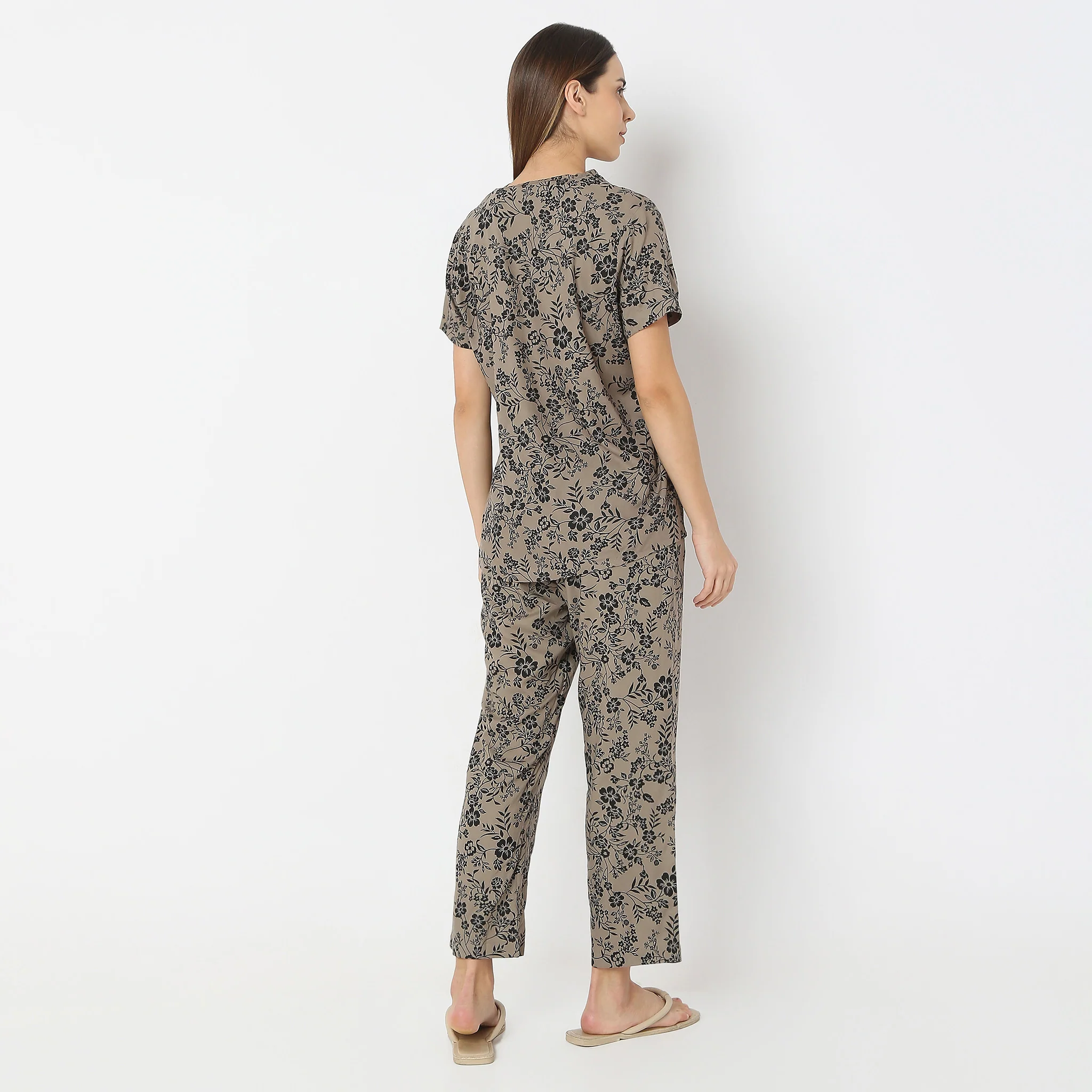 Floral Print Lapel Collar Short Sleeve Shirt With Pyjama Sleepwear Set - Image 3