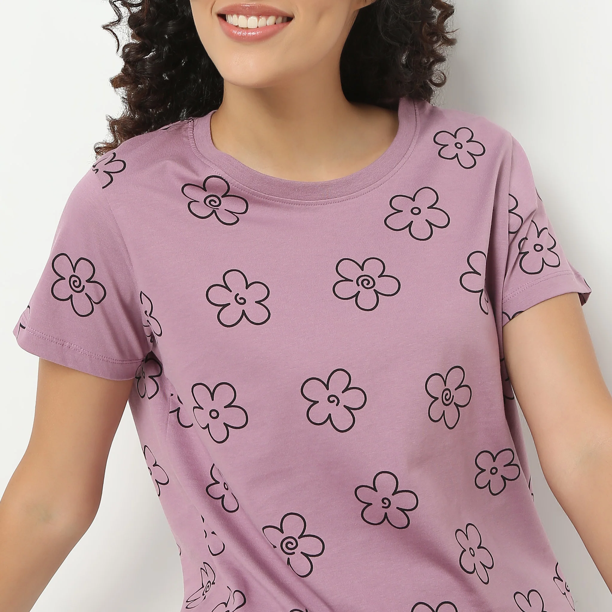 Floral Print Round Neck Loungewear T-Shirt - Image 4