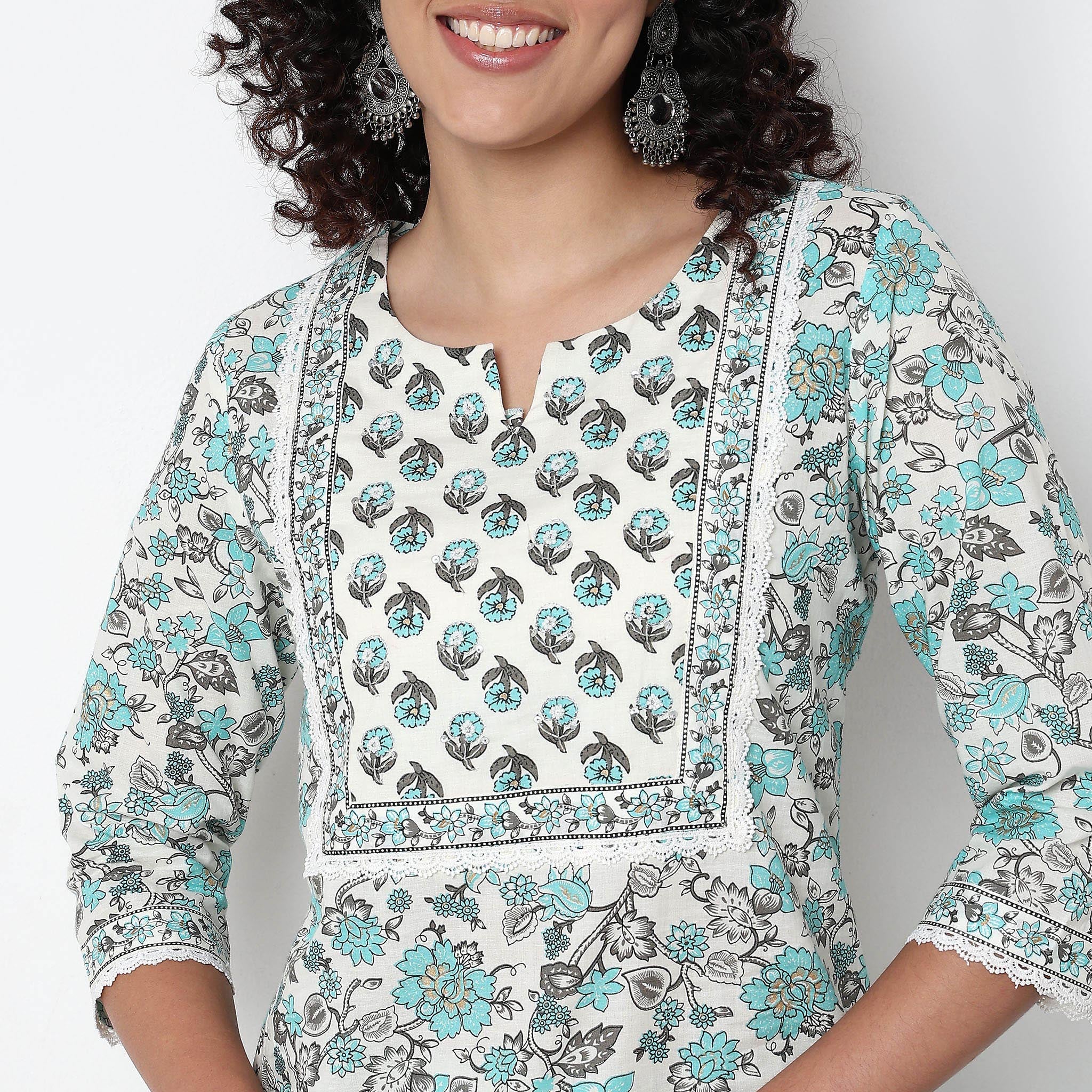 Floral Print Cotton Kurta and Pant with Dupatta Set - Image 4