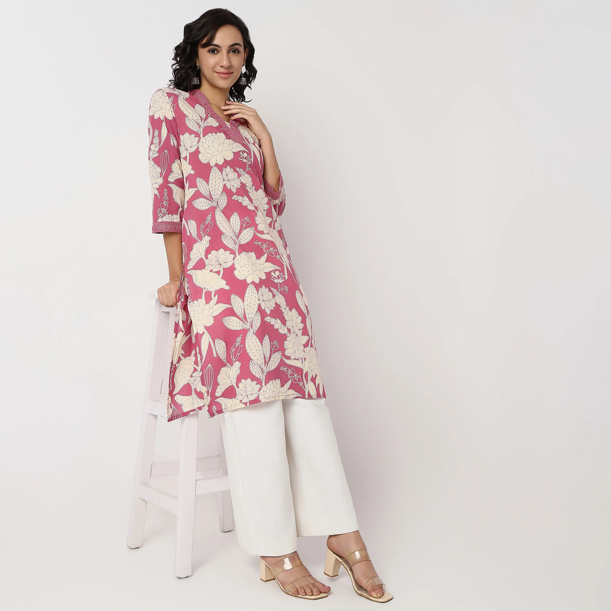 Floral V-Neck Kurta With Lace Detail