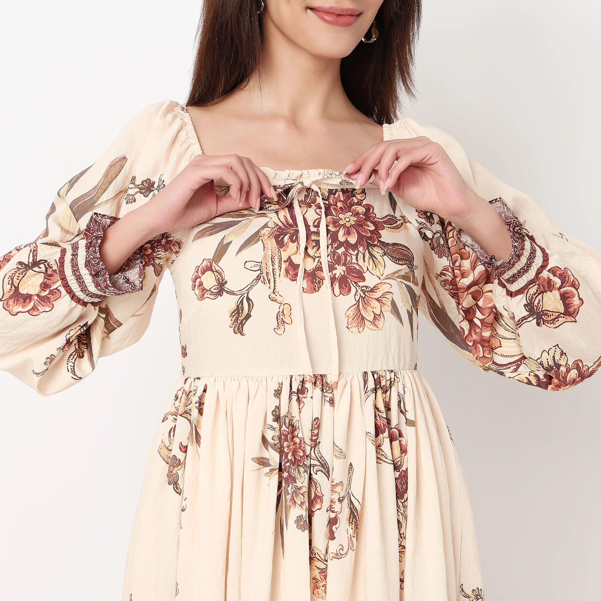 Floral Square Neck Dress - Image 4