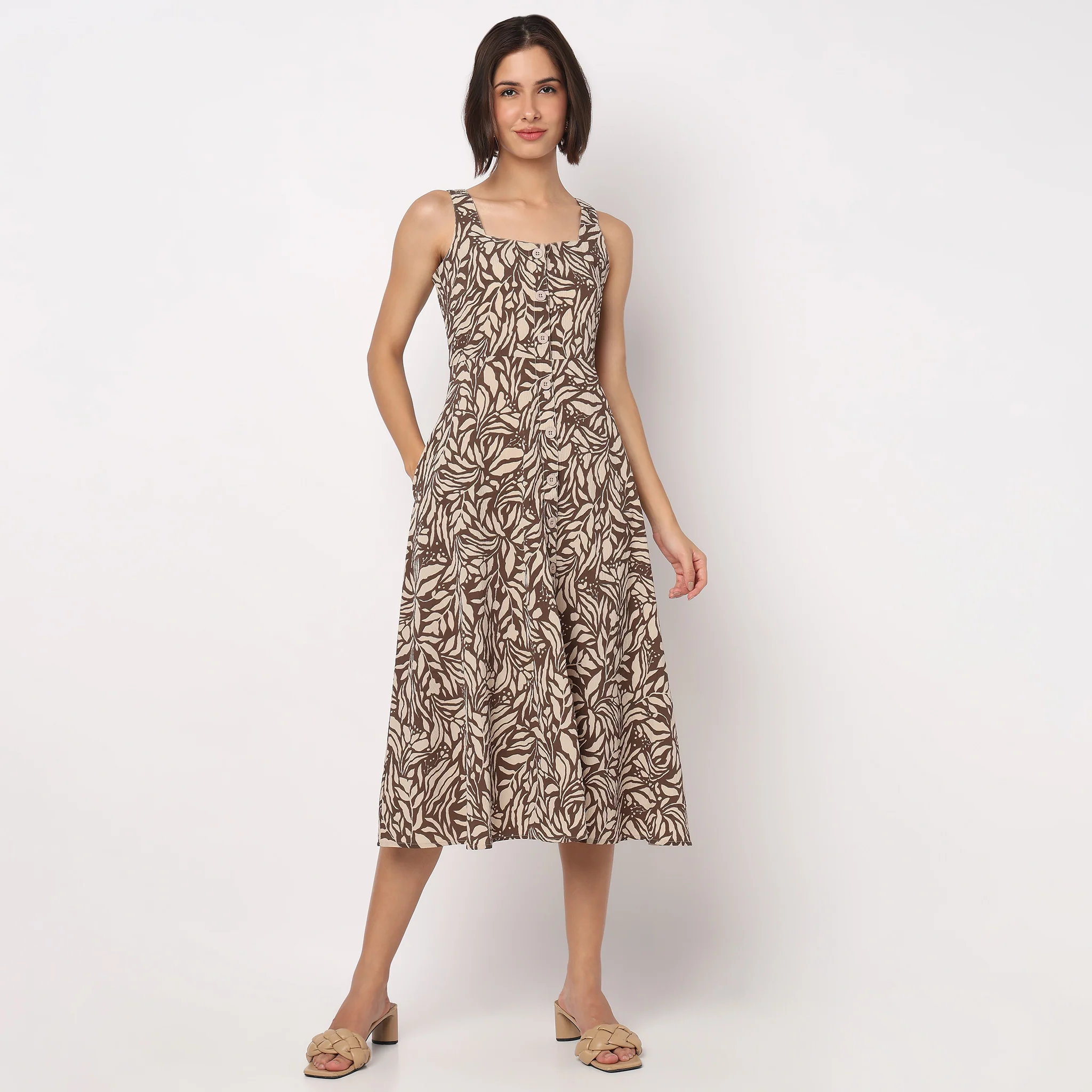 Floral Strappy Flared Dress - Image 2