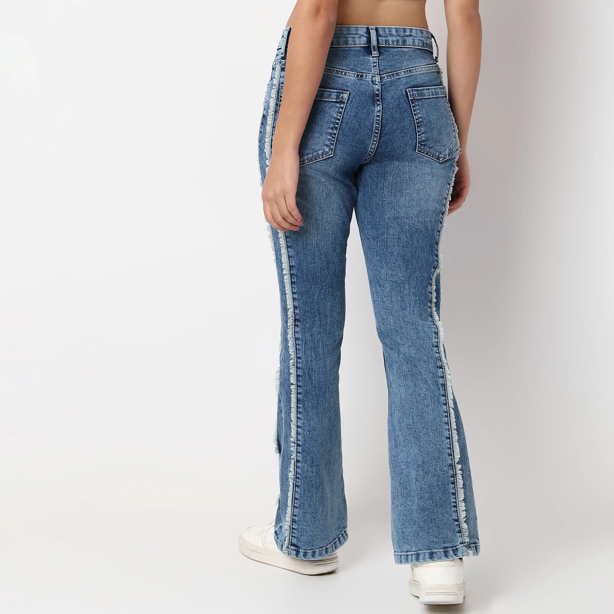 Frilled Highwaist Bootcut Jeans - Image 3