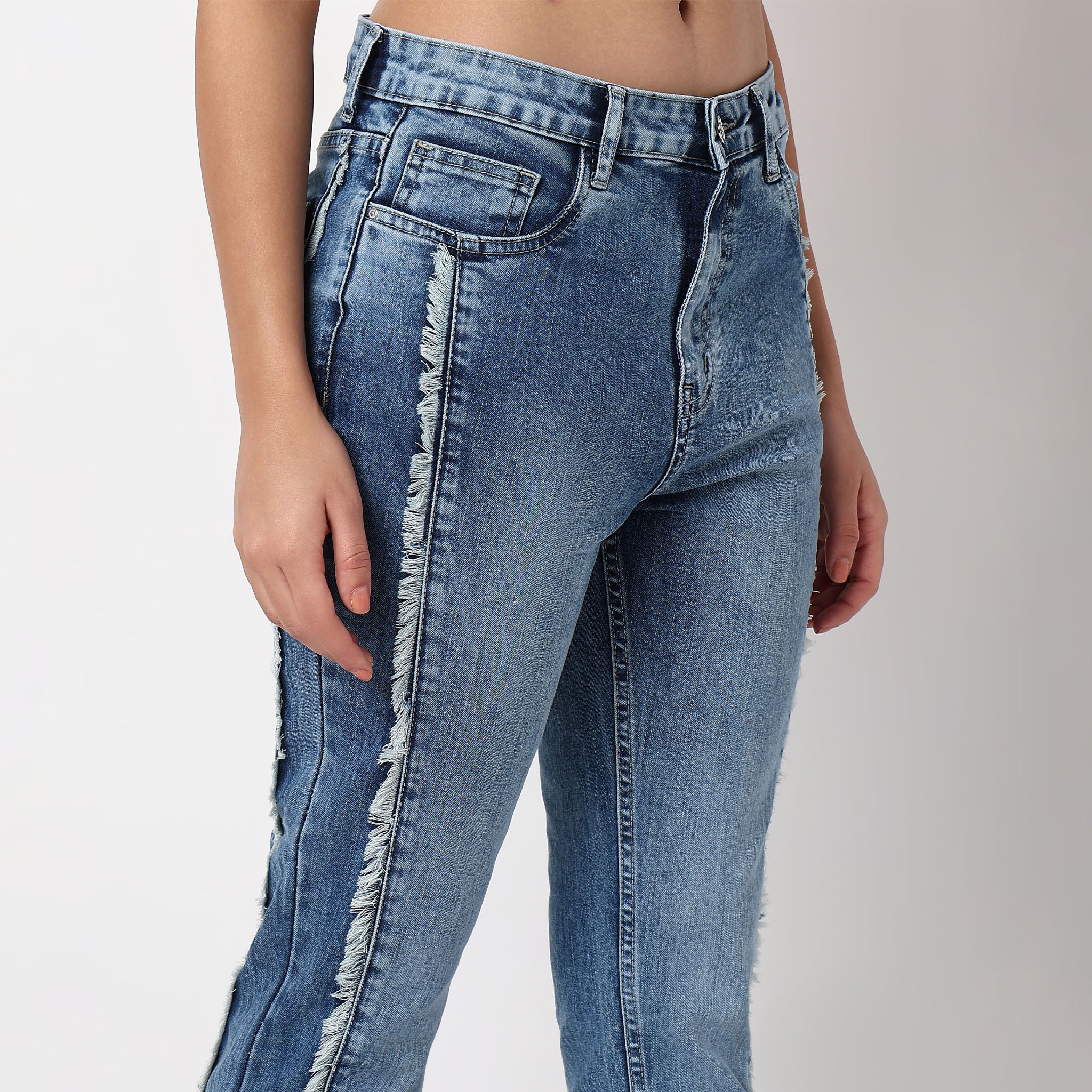 Frilled Highwaist Bootcut Jeans - Image 4