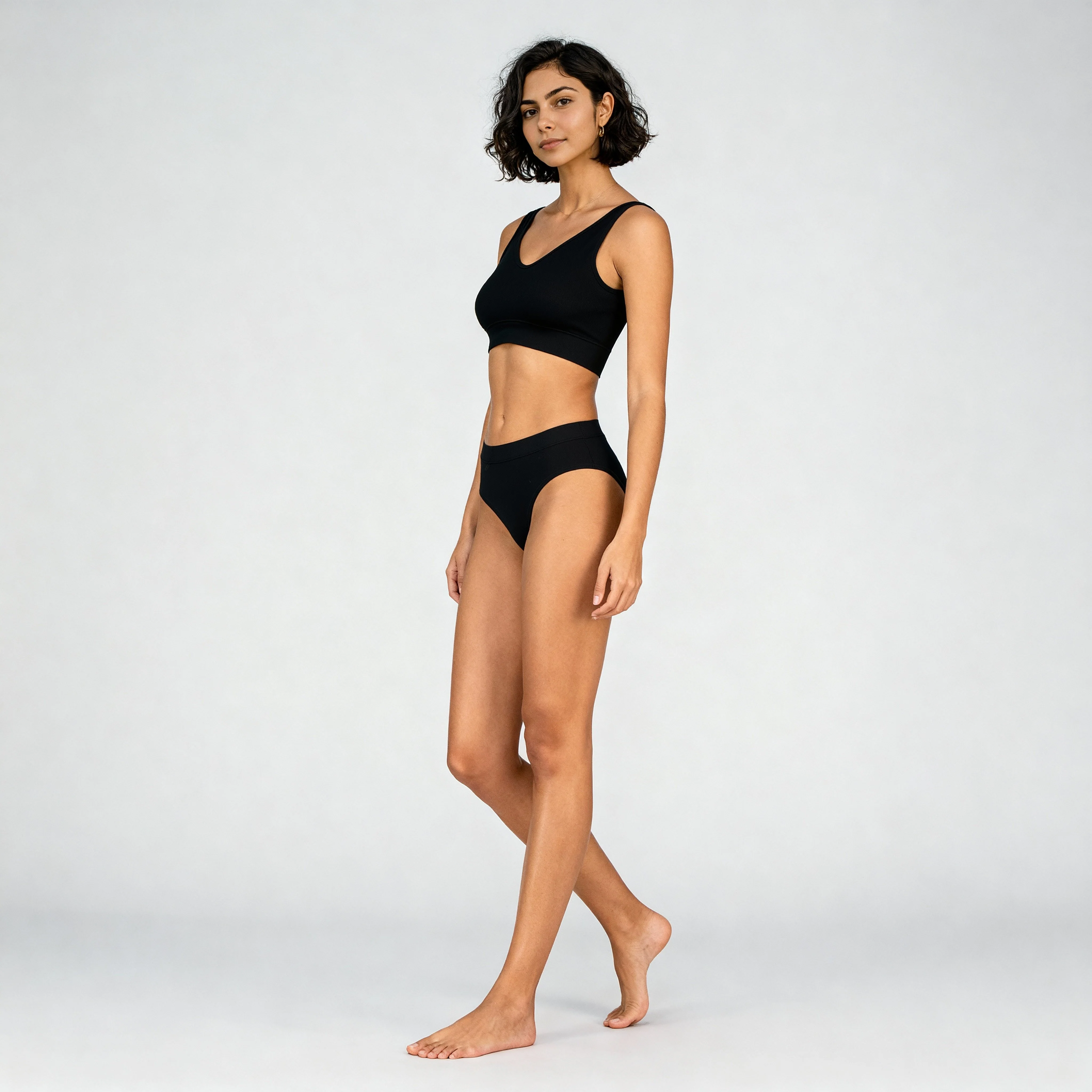 Full Coverage Seamless V-Neck Tank Bra - Image 2