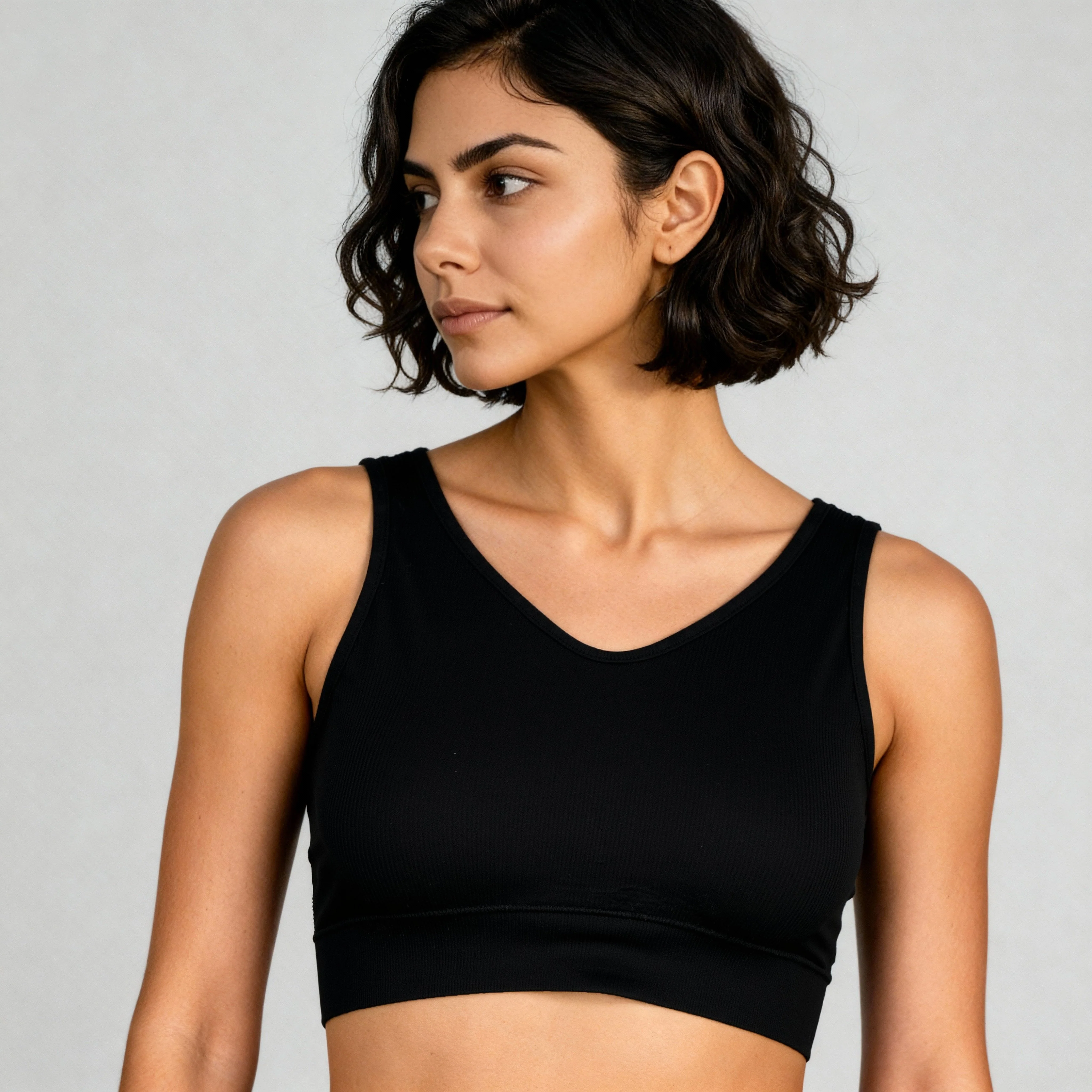 Full Coverage Seamless V-Neck Tank Bra - Image 4