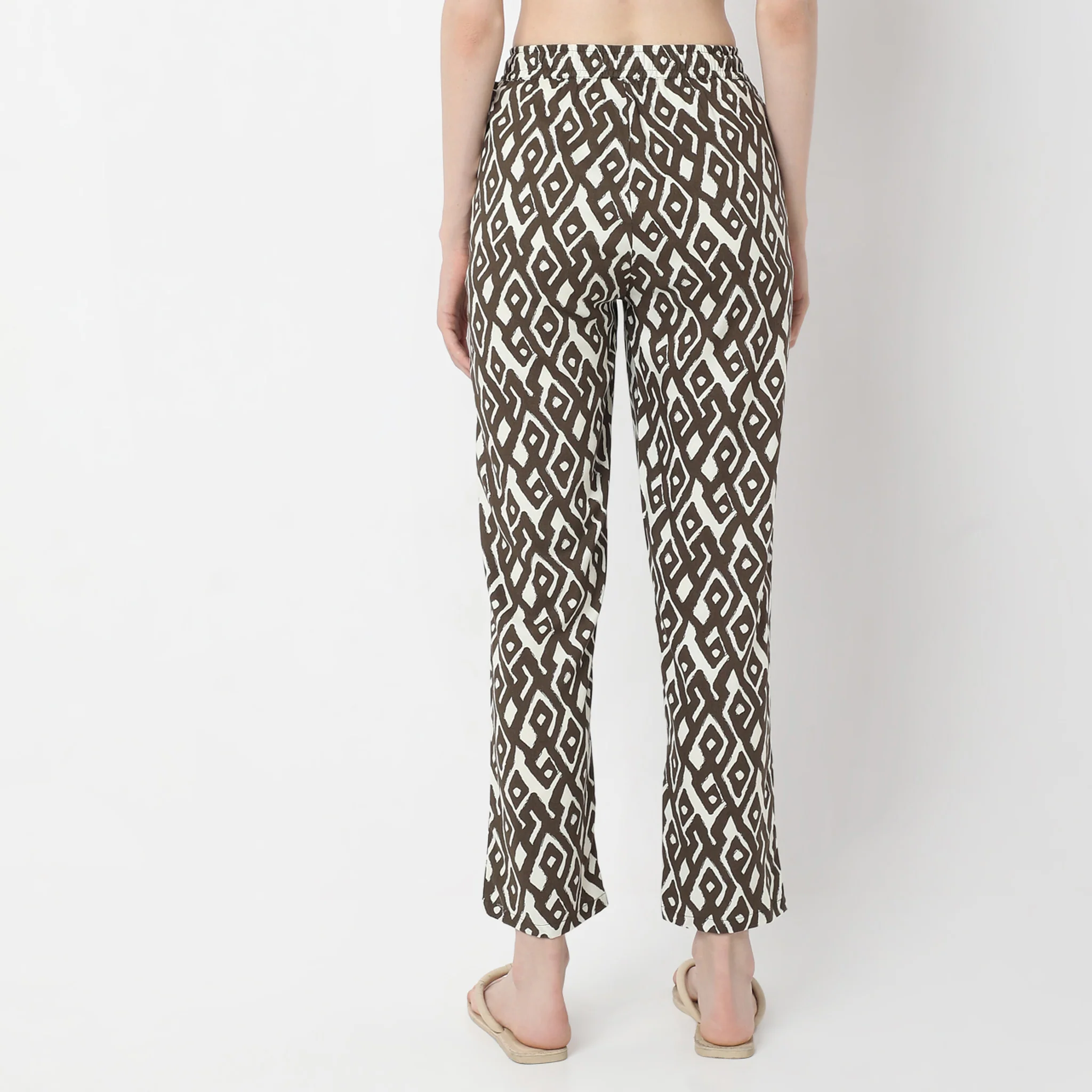 Geometric Print Mid-Rise Lounge Pyjamas - Image 3