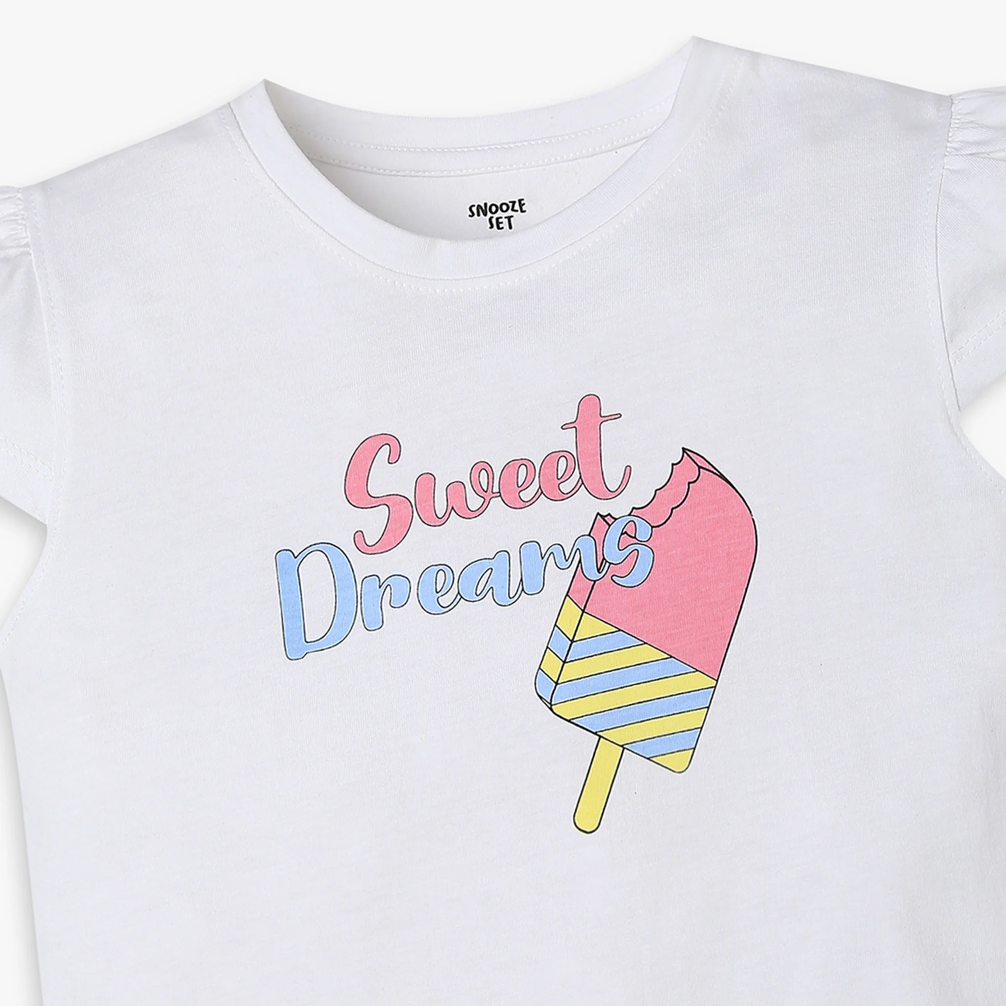 Girls Knitted Printed T-Shirt With Trackpant Sleepwear Set - Image 4