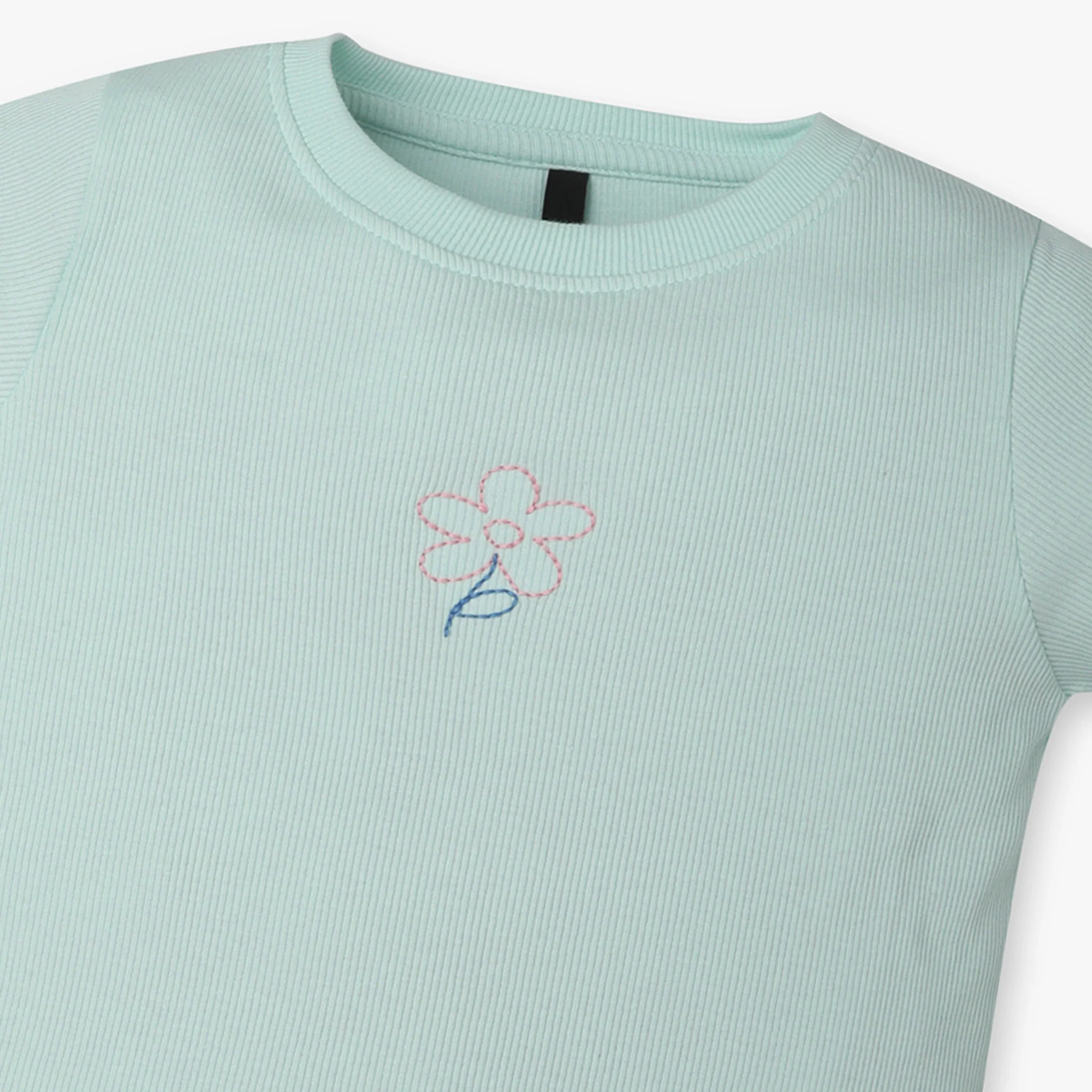 Girls Solid Crew Neck Short Sleeve Cute Cut-Out Embroidred Rib T-Shirt - Image 3