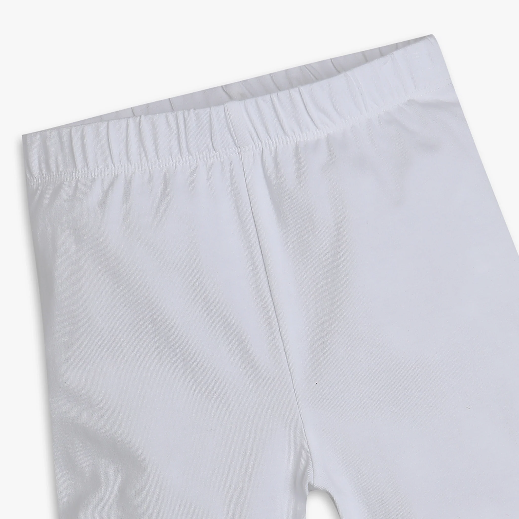 Girls Regular Fit Solid Mid Rise Shorts - Image 12