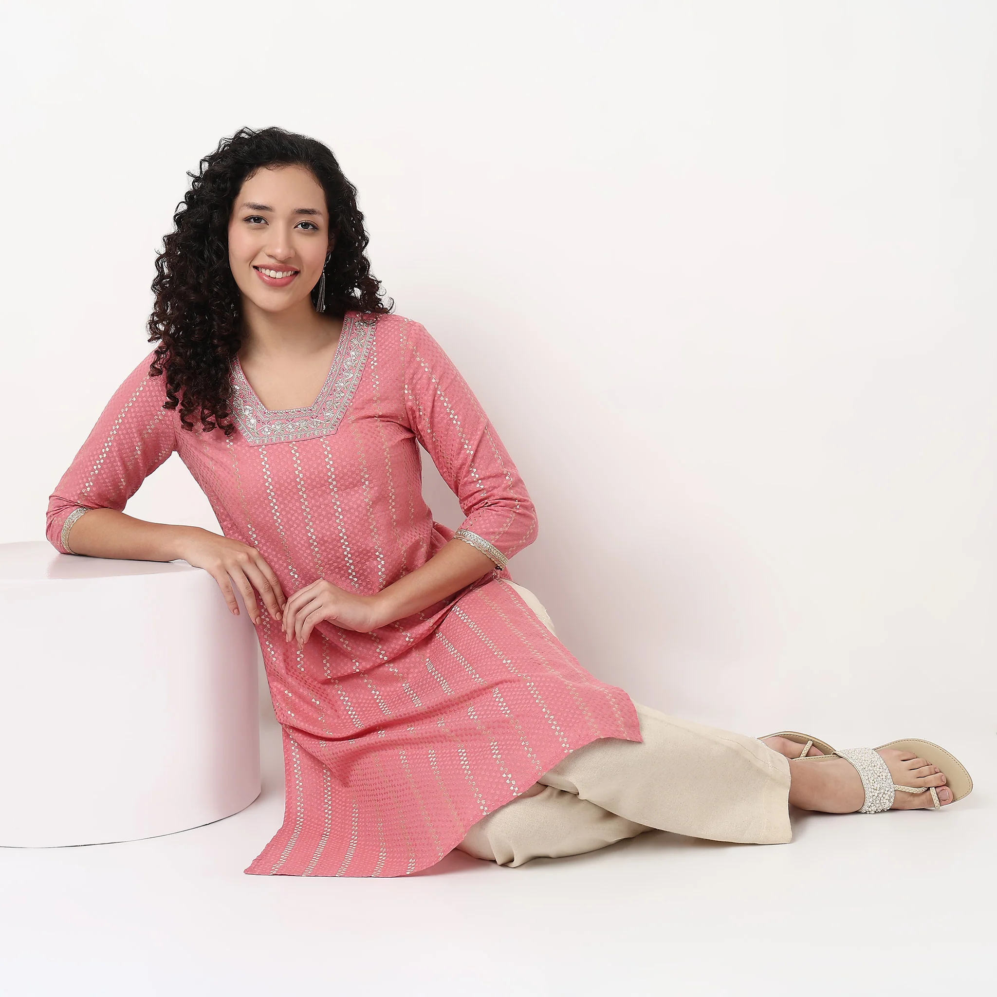 Glass Shape Embroidered Long Kurta - Image 4