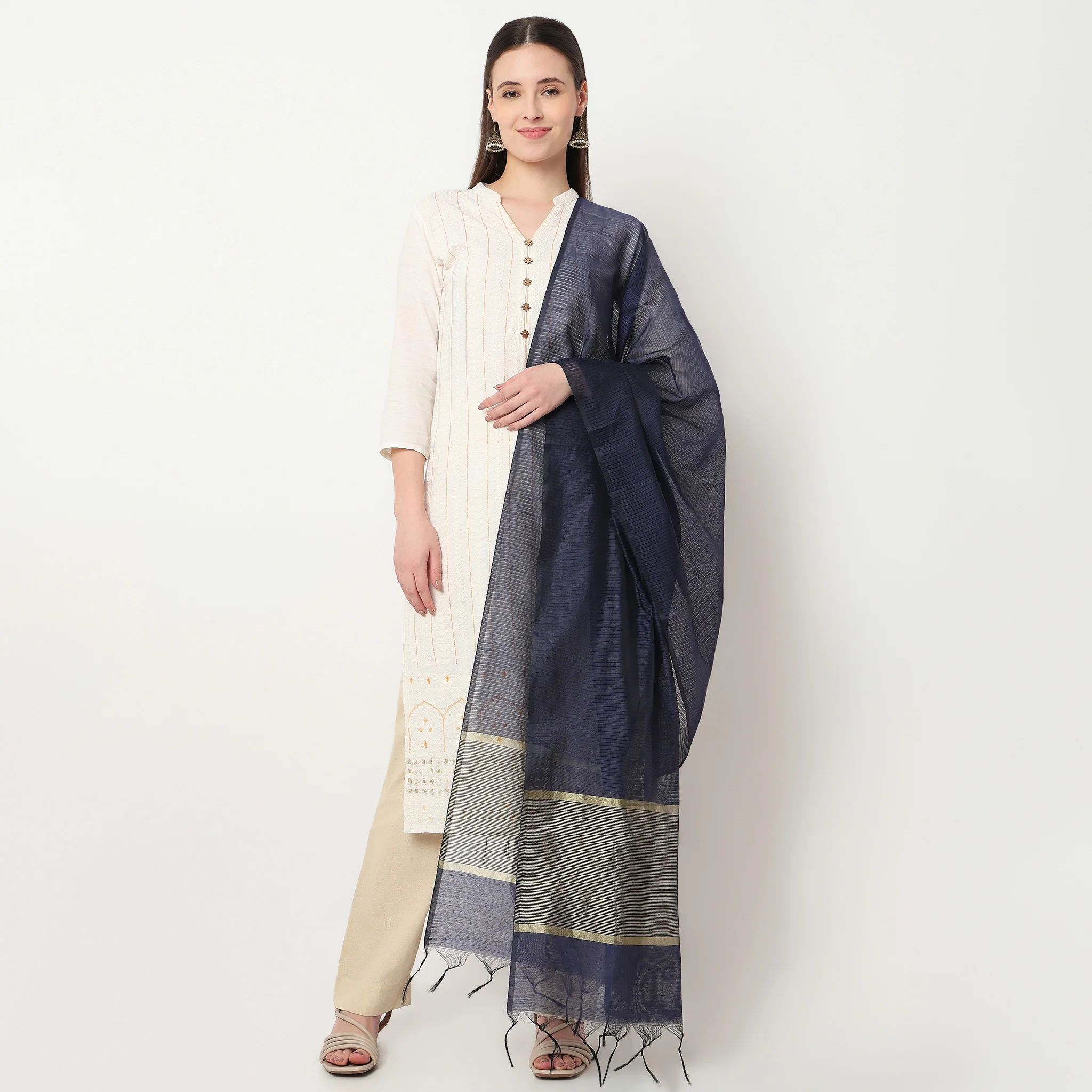 Golden Zari Dupatta - Image 13
