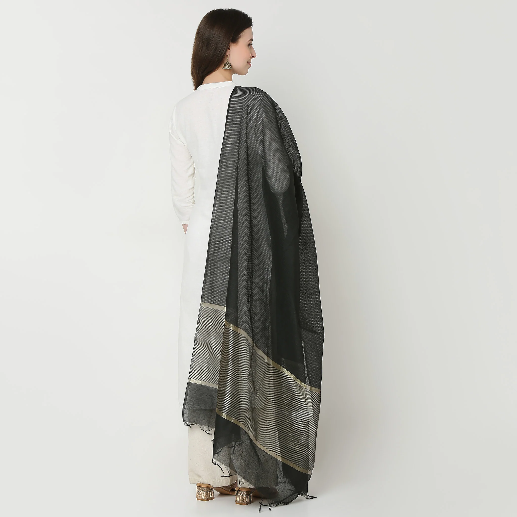 Golden Zari Dupatta - Image 2