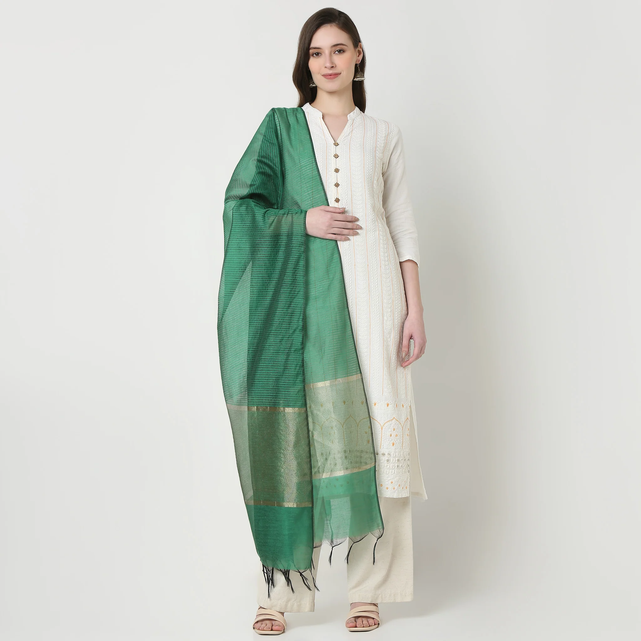 Golden Zari Dupatta - Image 4