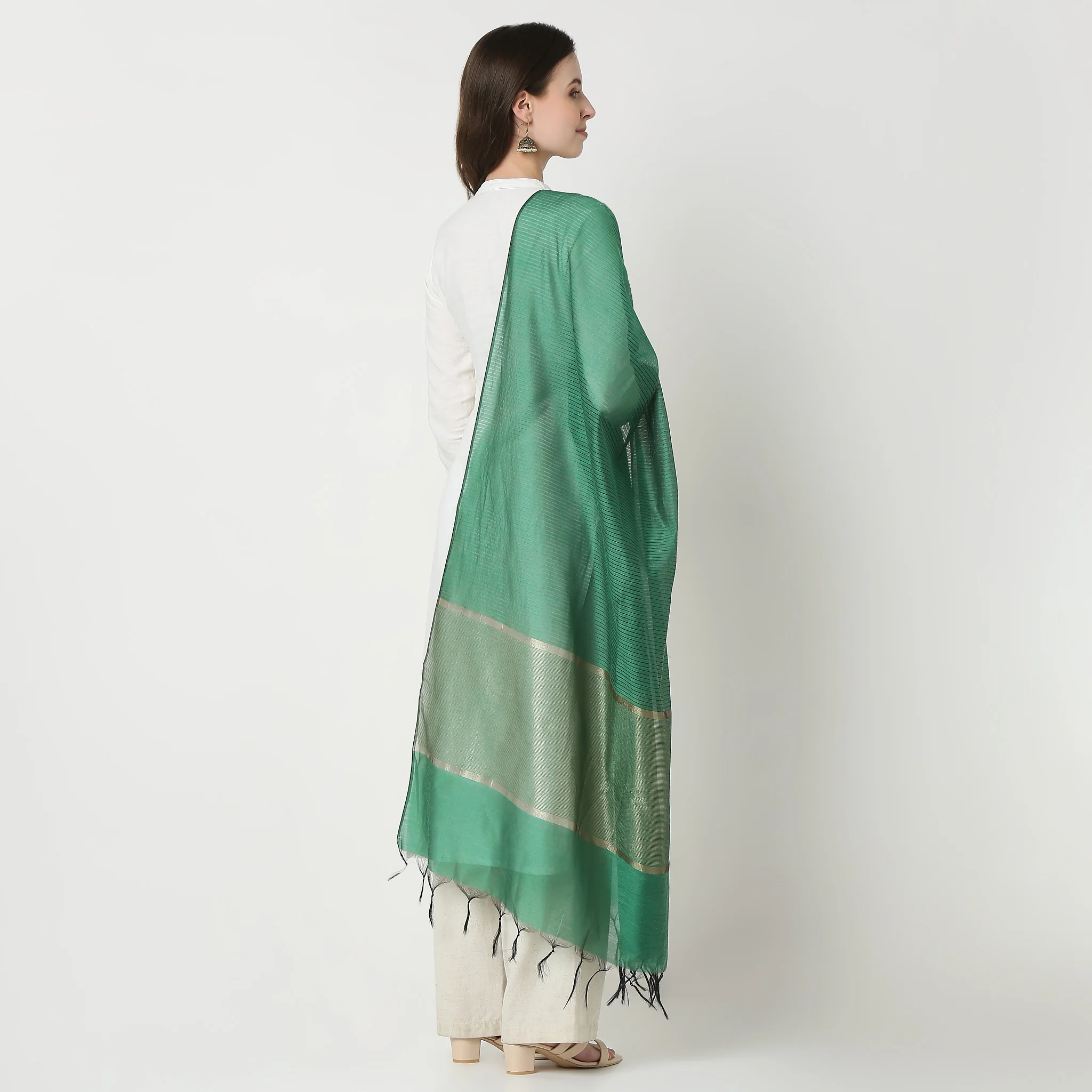 Golden Zari Dupatta - Image 5