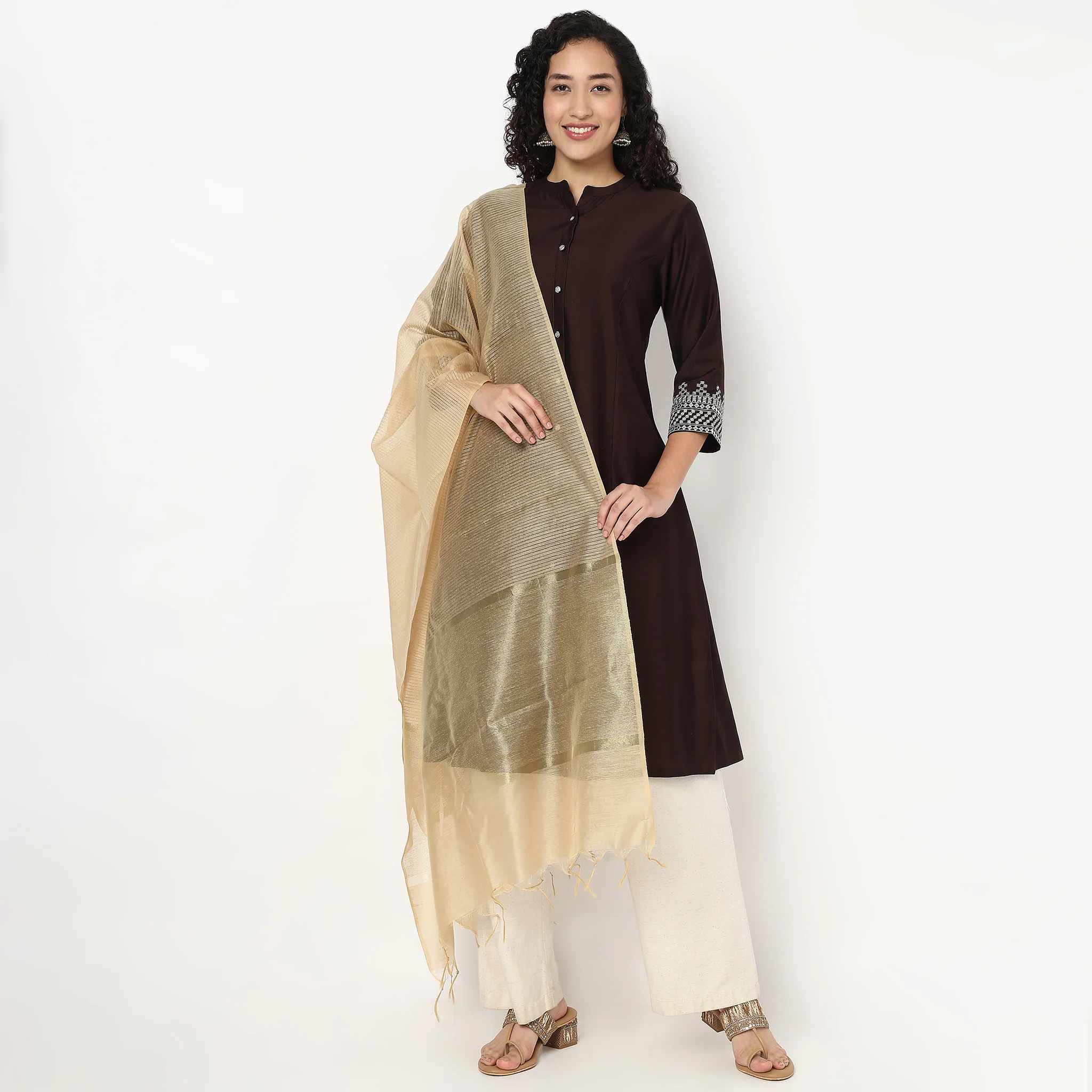 Golden Zari Dupatta - Image 7