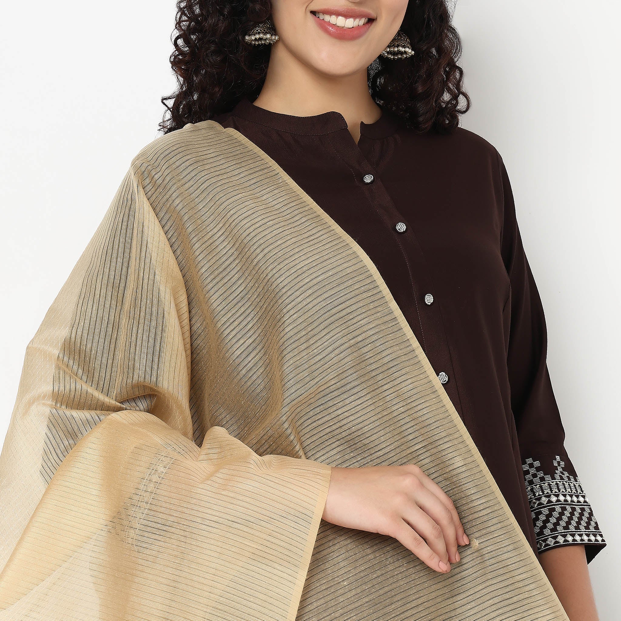 Golden Zari Dupatta - Image 9