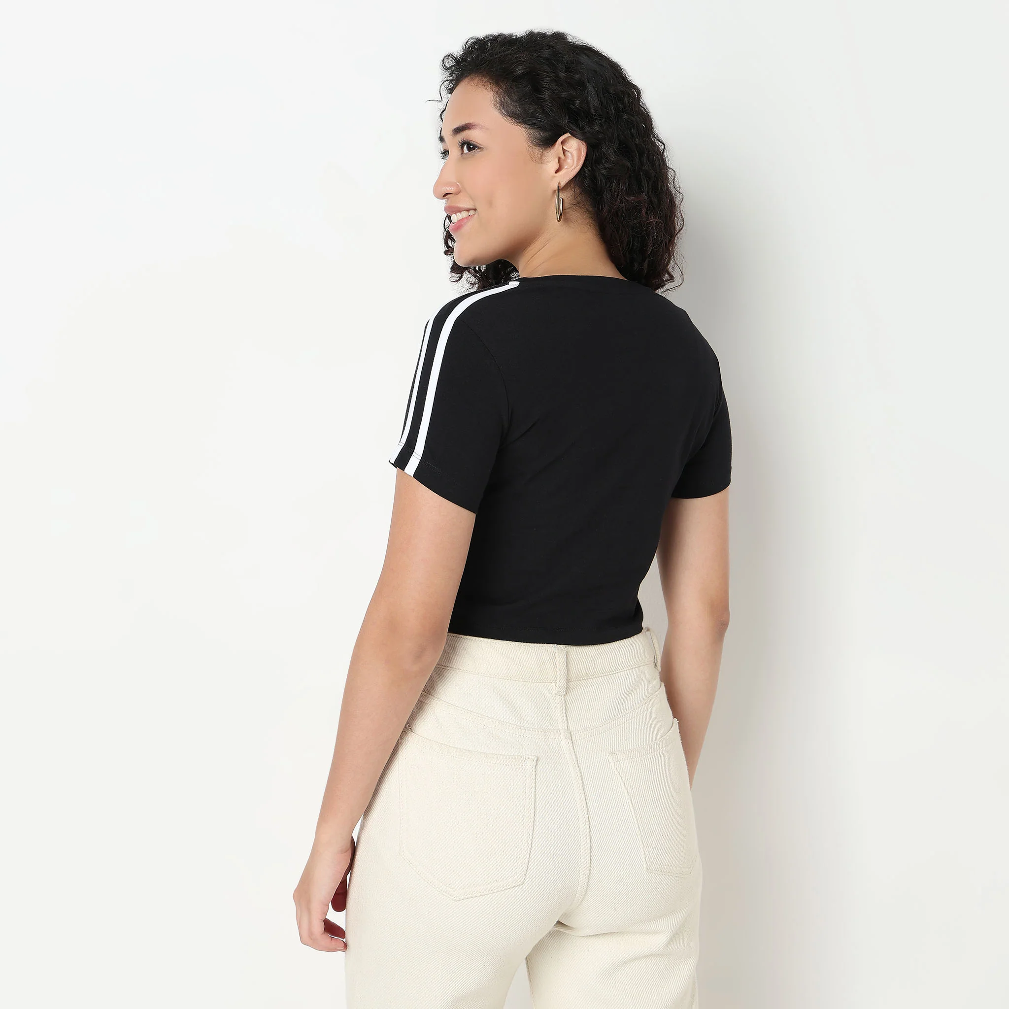 Graphic Cotton Cropped T-Shirt - Image 3