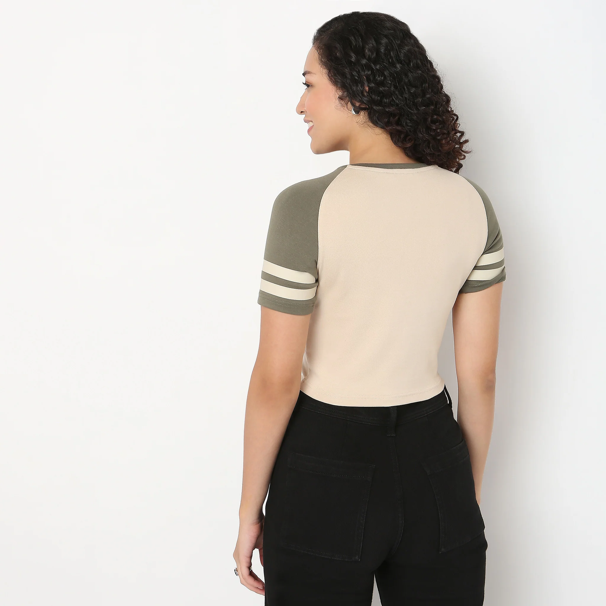 Graphic Knitted T-Shirt - Image 3