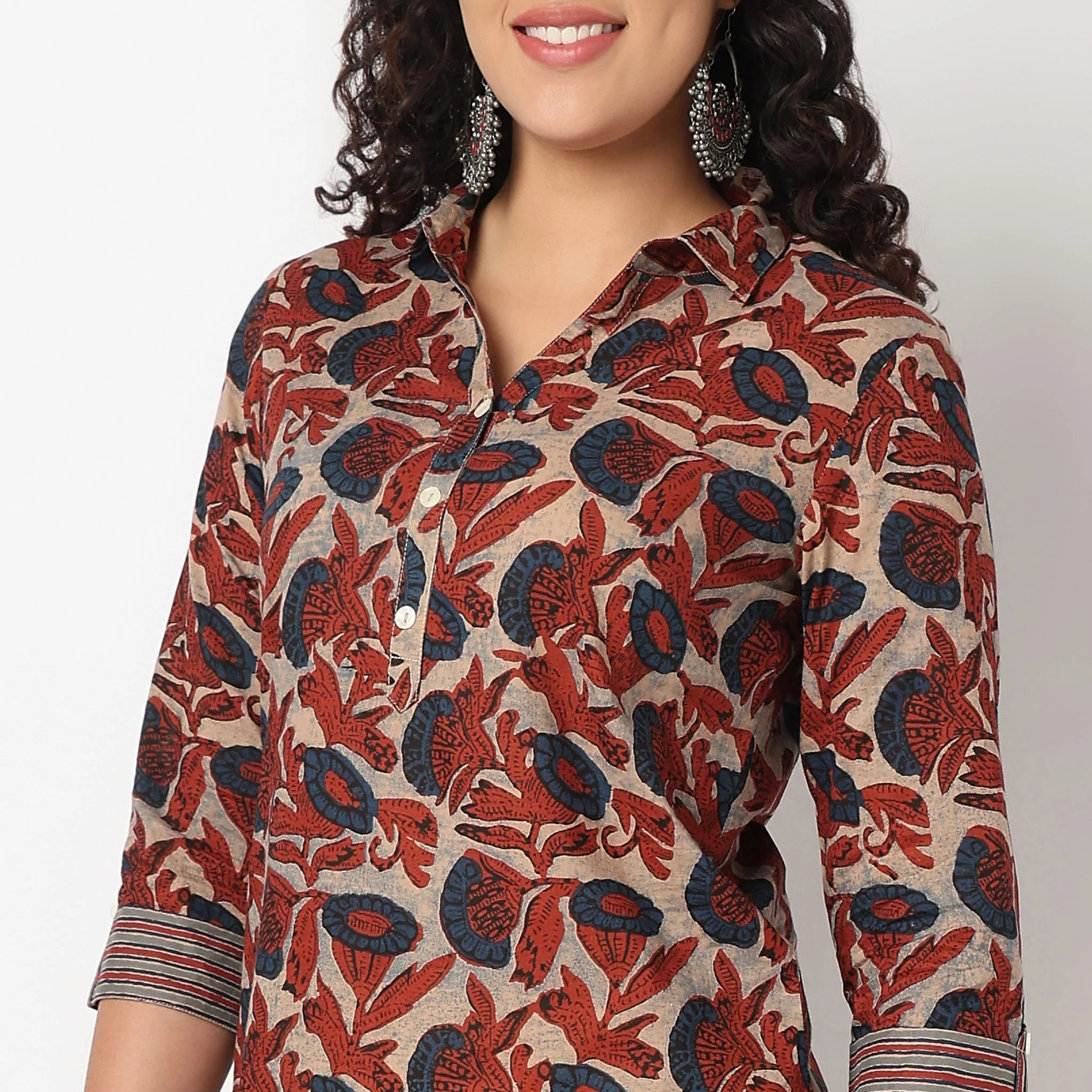 Half Placket Printed Cambric Long Kurta - Image 4