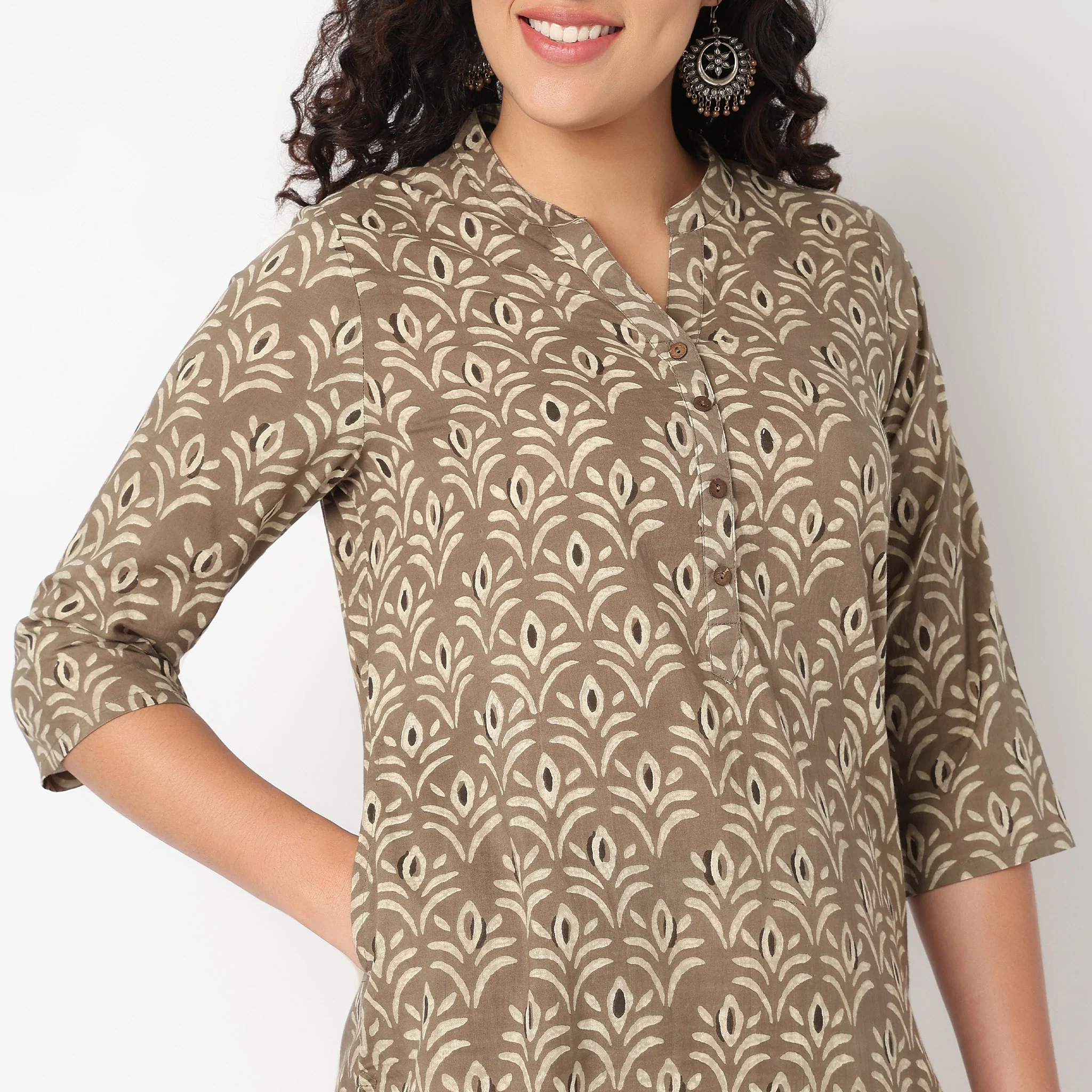 Half Placket Printed Kurta - Image 4