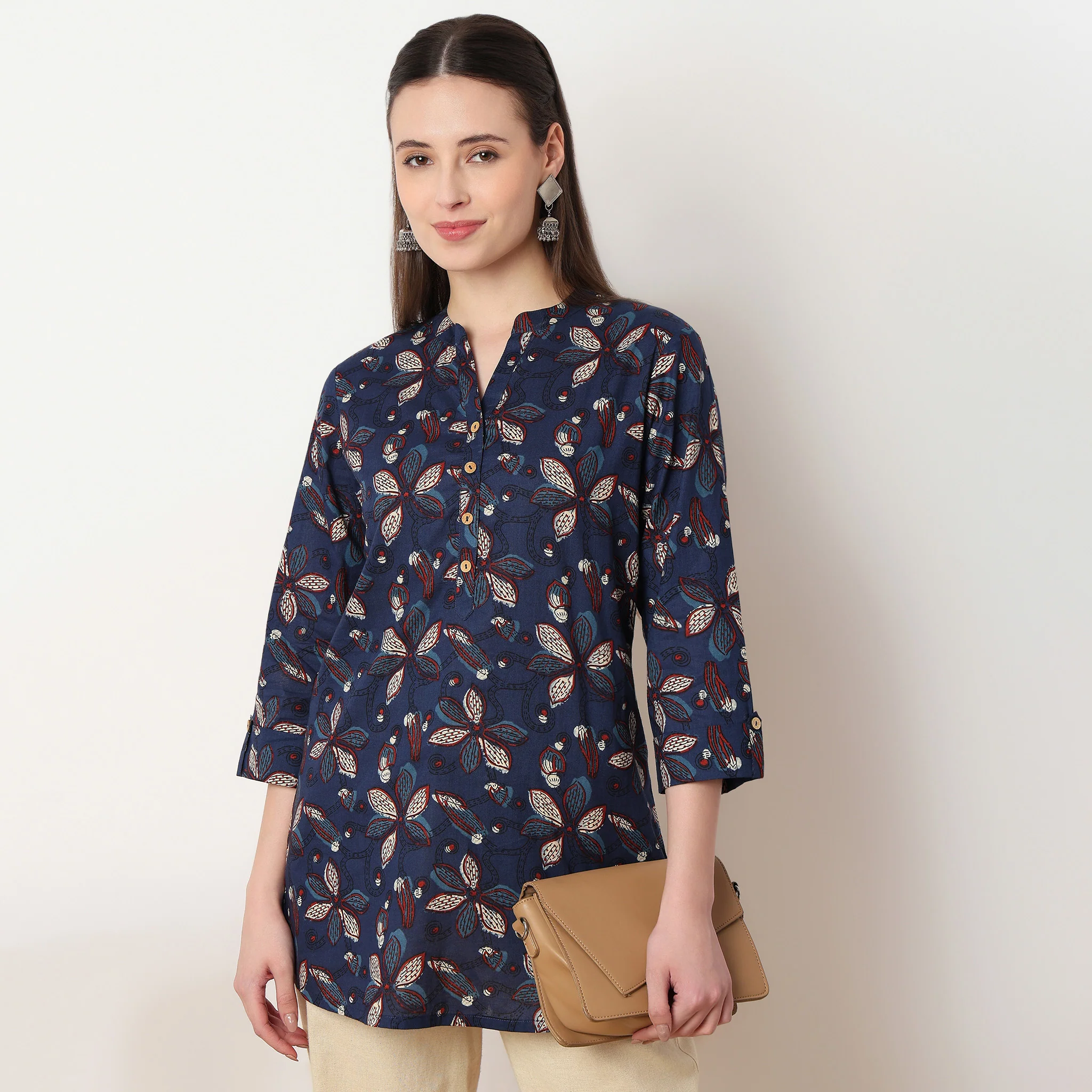 Half Placket Printed Short Kurta - Image 2