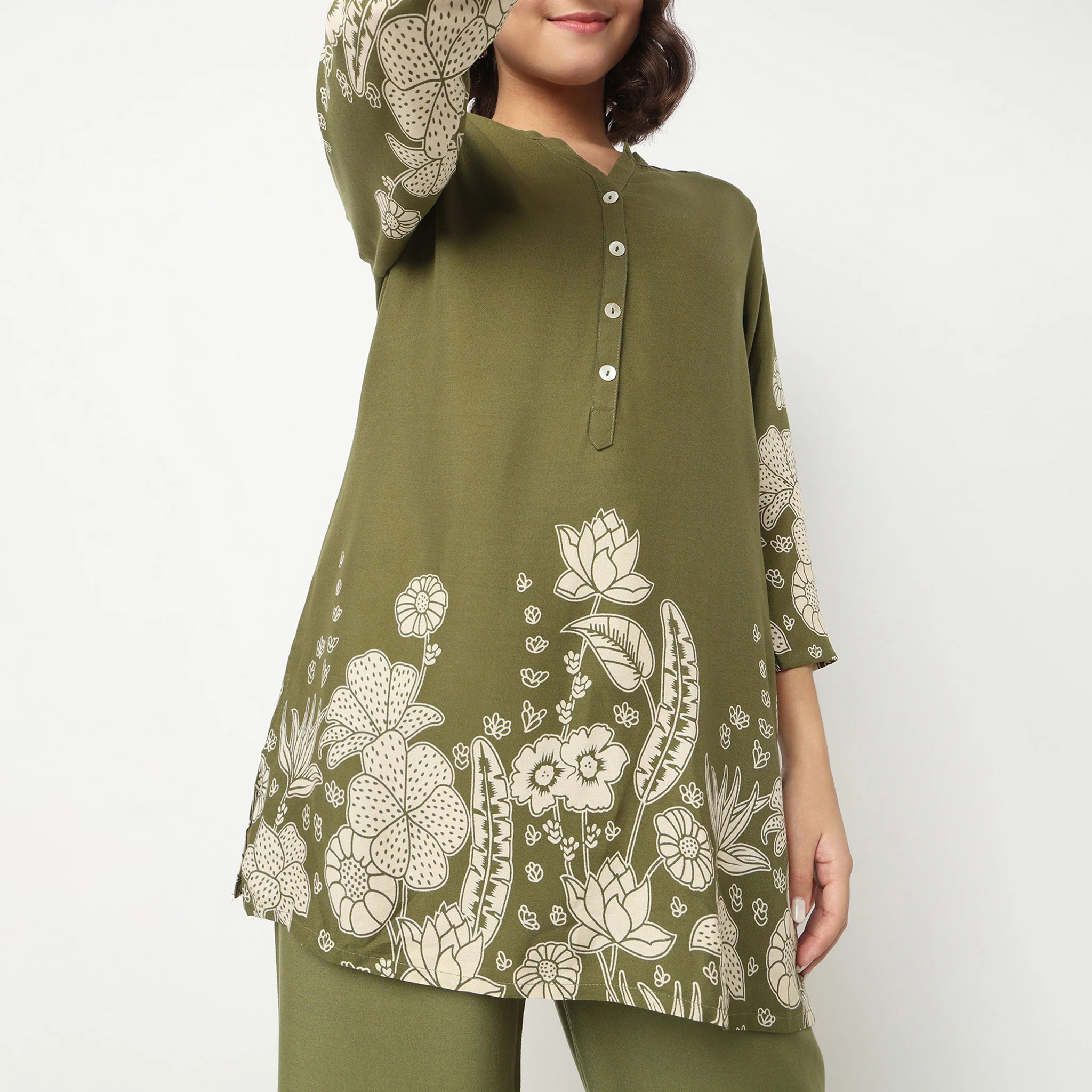 Half Placket Short Kurta - Image 4
