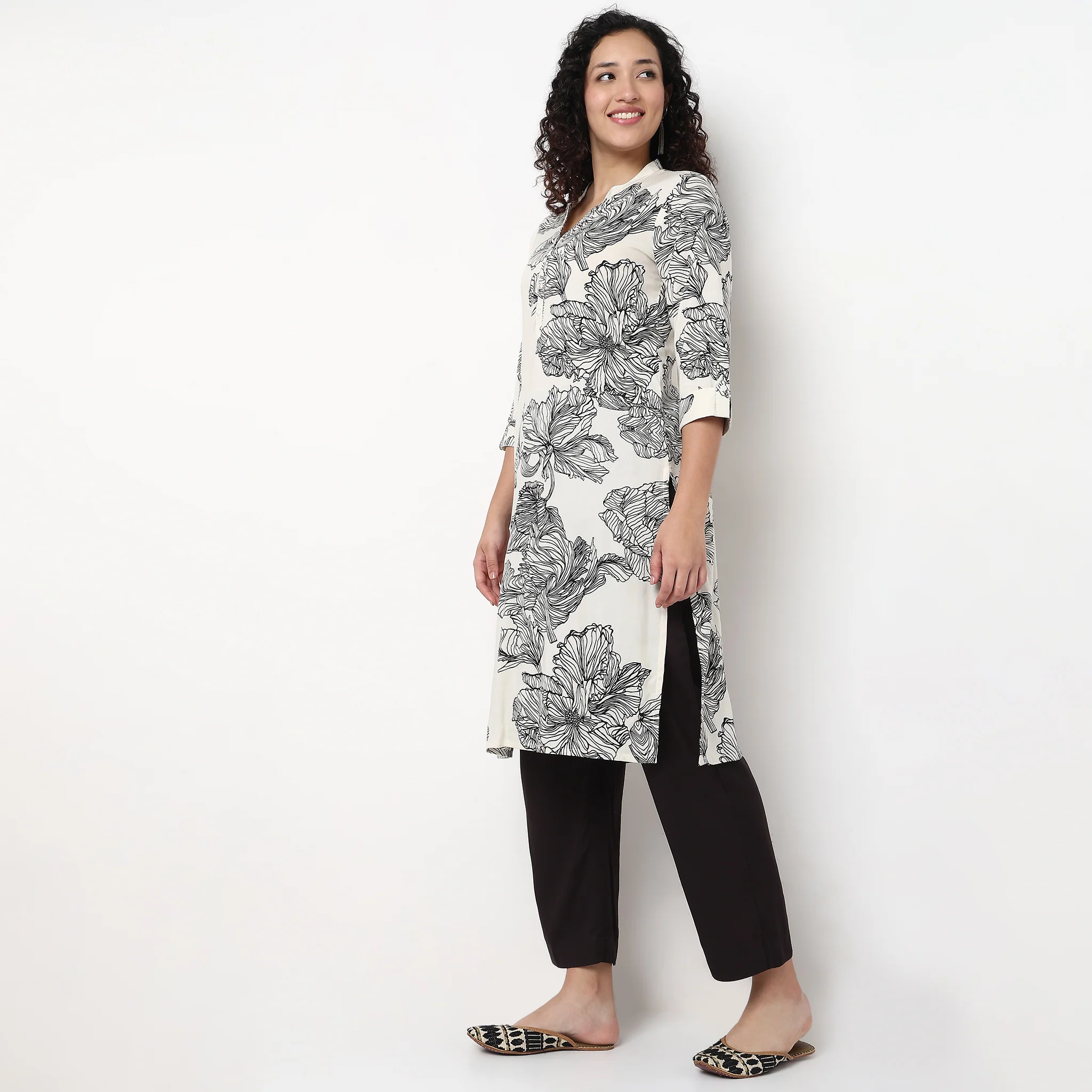 Half Placket Straight Kurta - Image 5