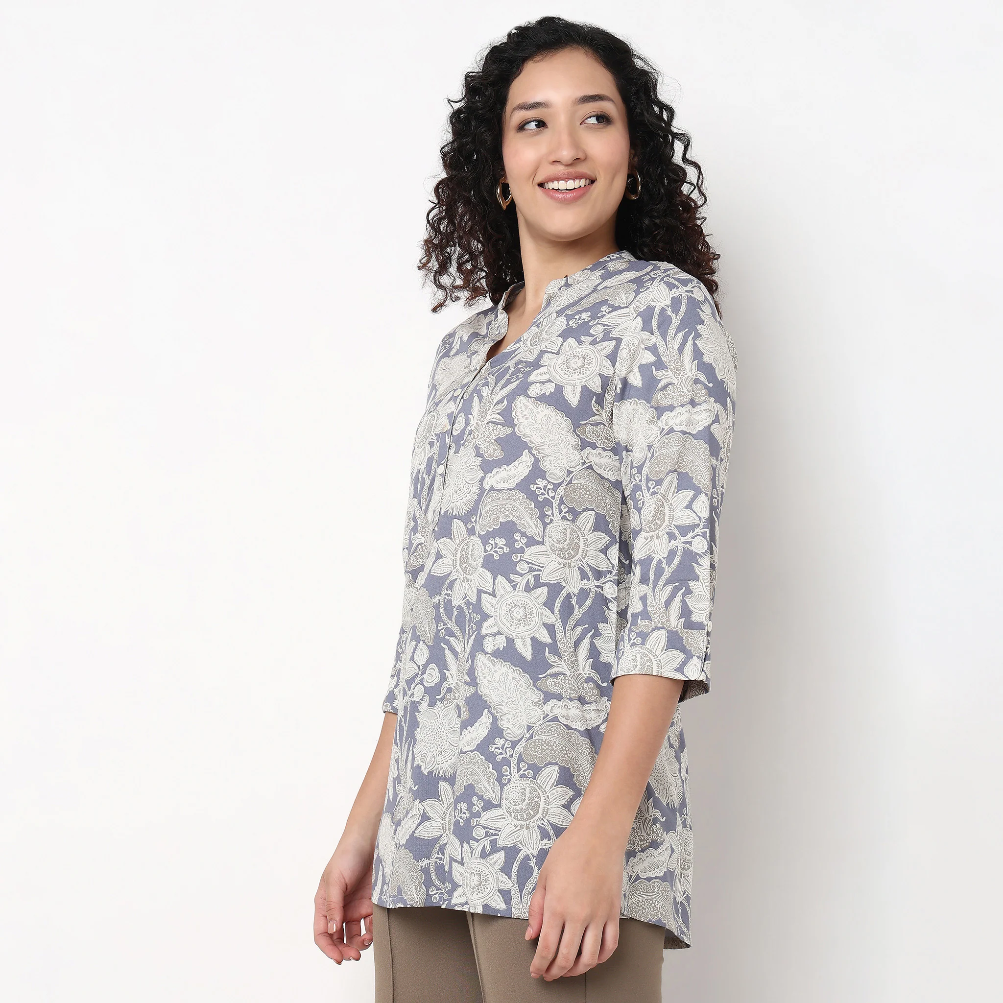 Half Placket Straight Short Kurta - Image 5