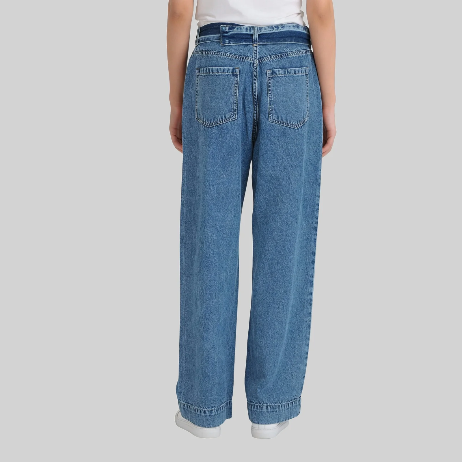 High Rise Wide Leg Jeans With Buckle & Belt - Image 3