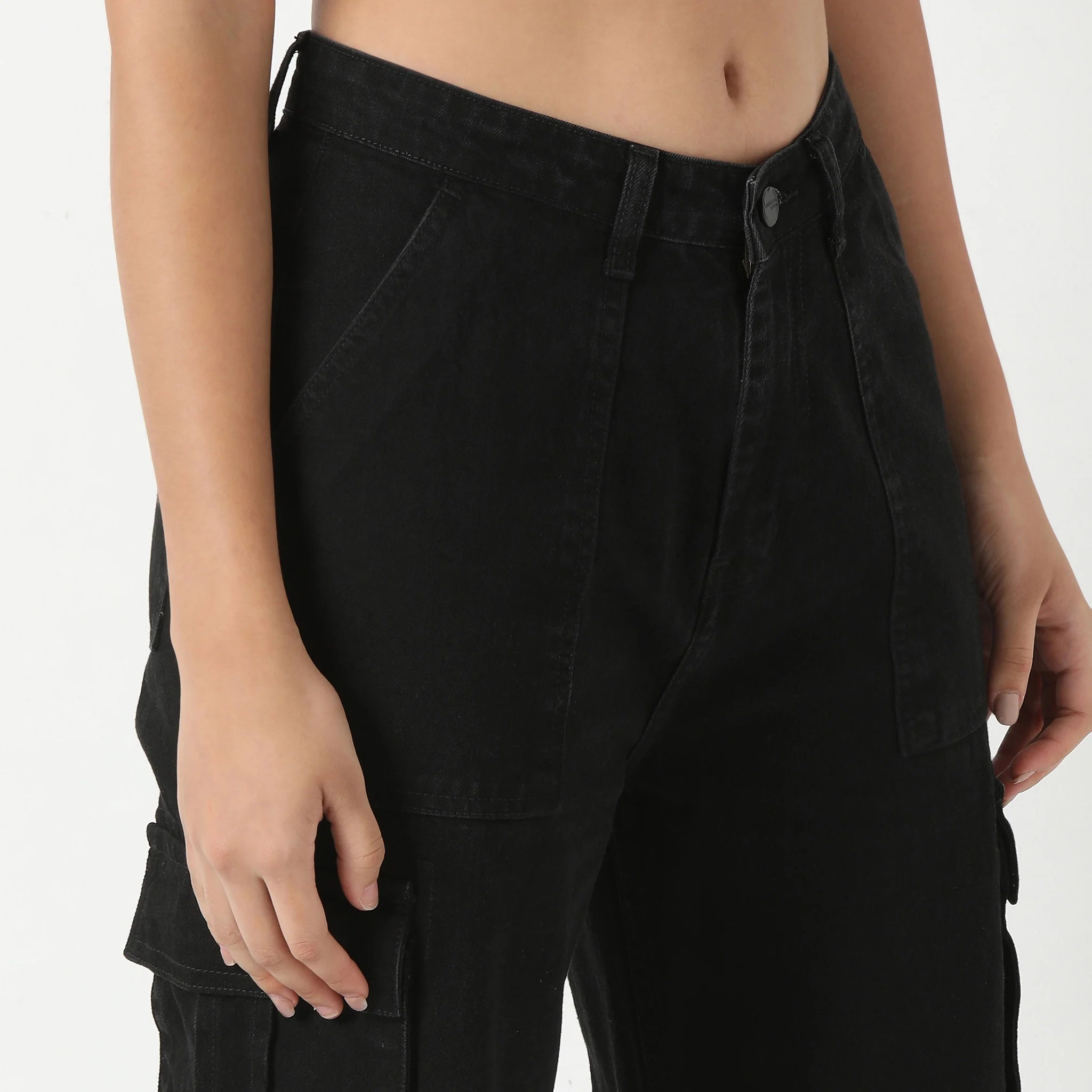 Highwaist Street Look Cargos - Image 4