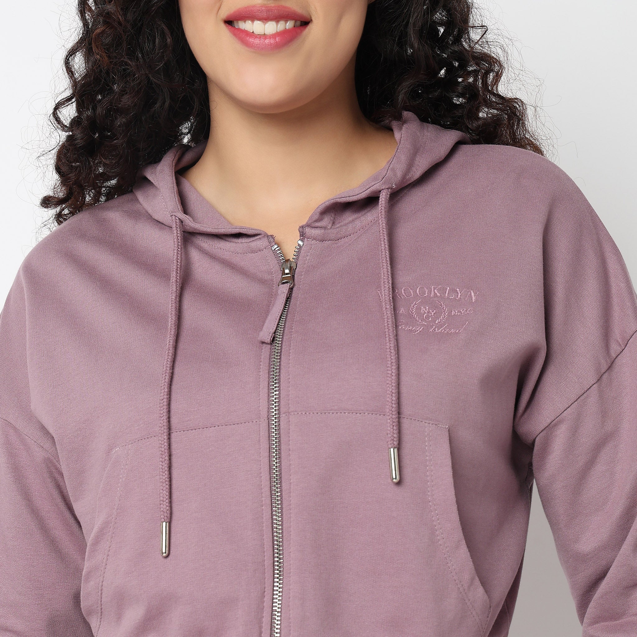 Hoodie Crop Sweatshirt With Kangaroo Pockets - Image 4