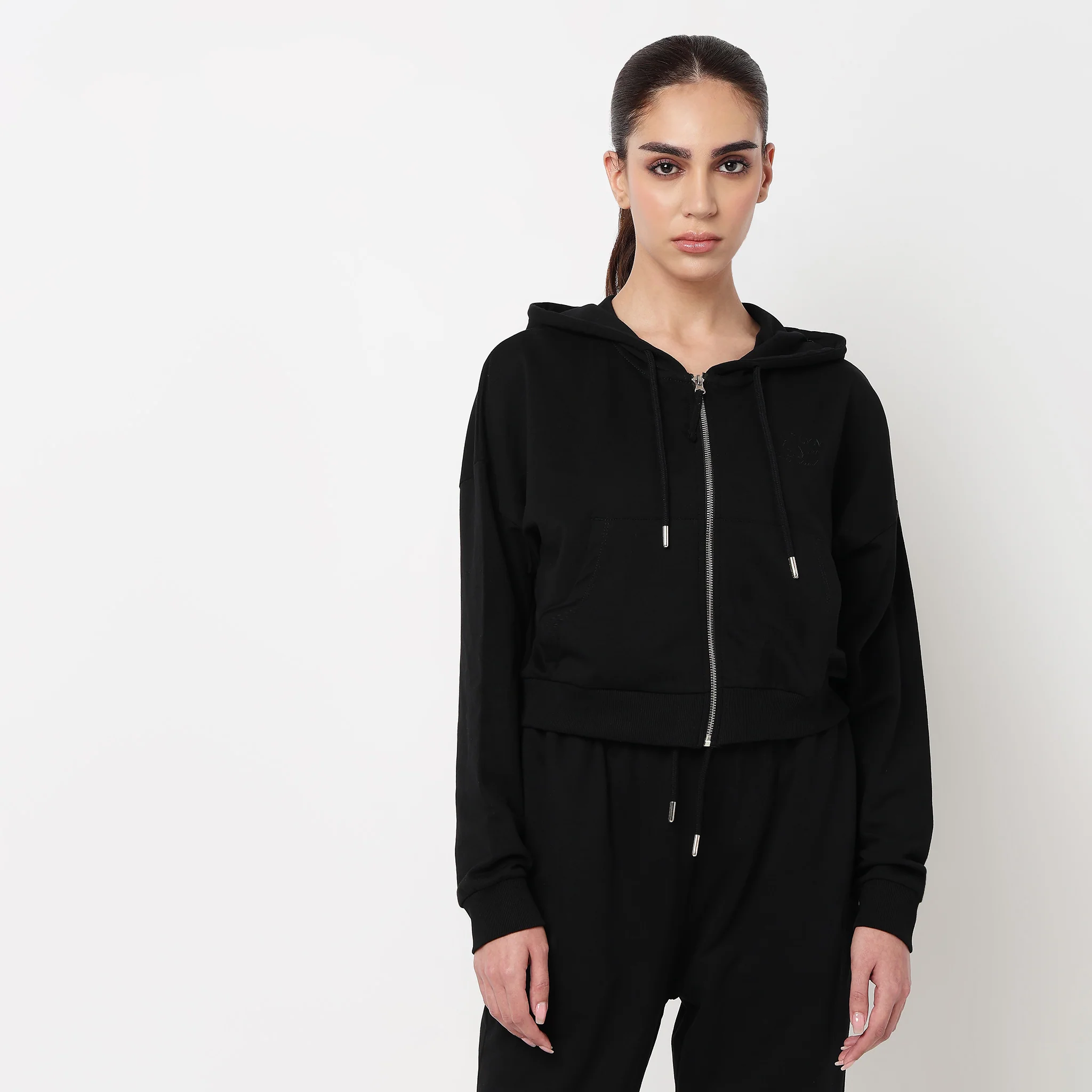 Hoodie Crop Sweatshirt With Kangaroo Pockets - Image 7