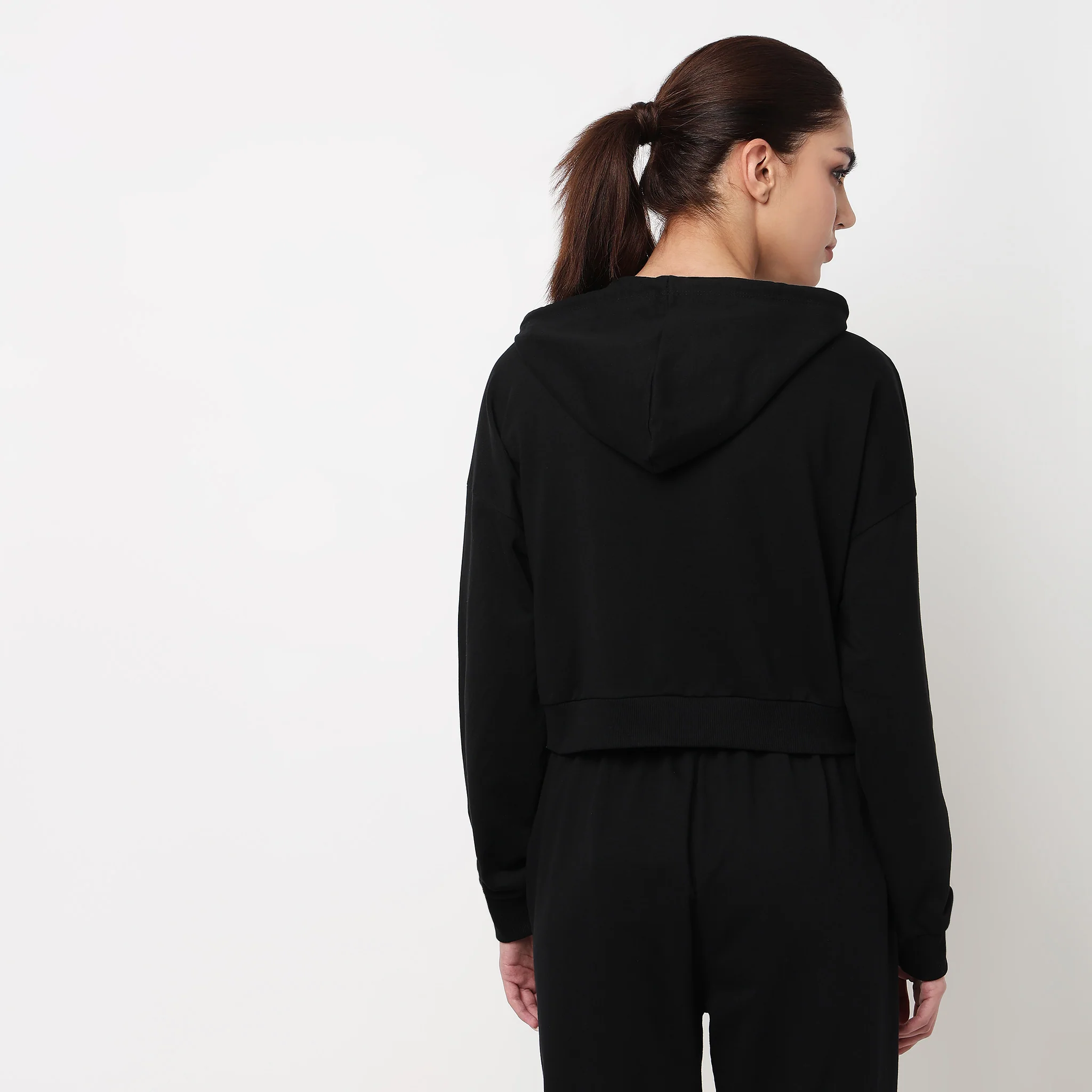 Hoodie Crop Sweatshirt With Kangaroo Pockets - Image 8
