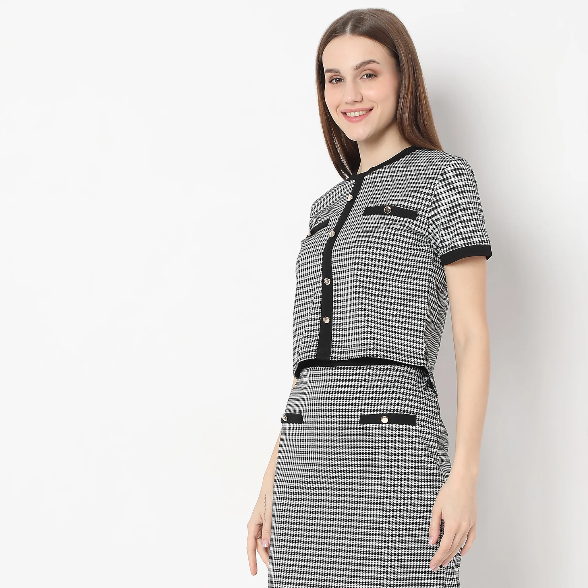 Houndstooth Checkered Front Pocket With Button Detailing Crop Top - Image 5