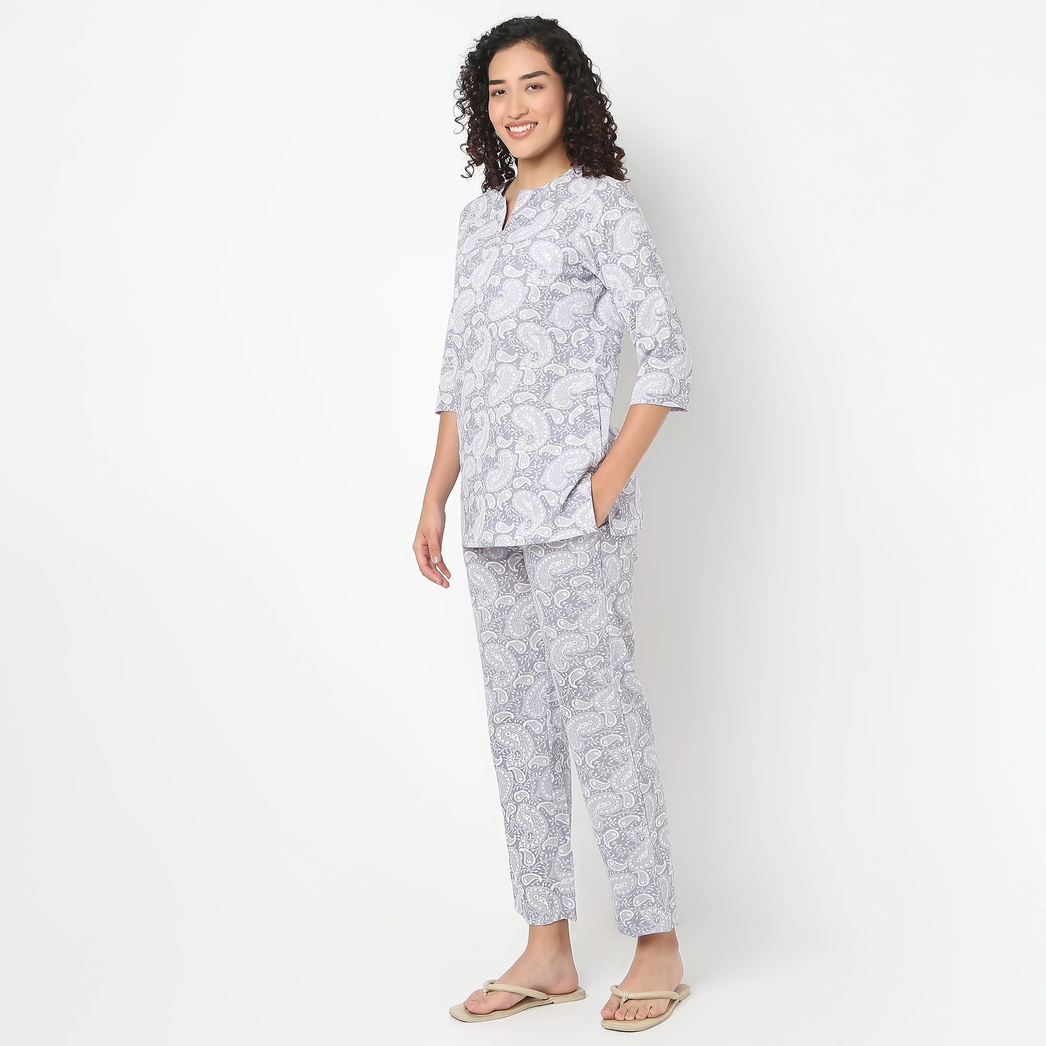 Jaipuri Printed Kurta And Pyjama Set - Image 5