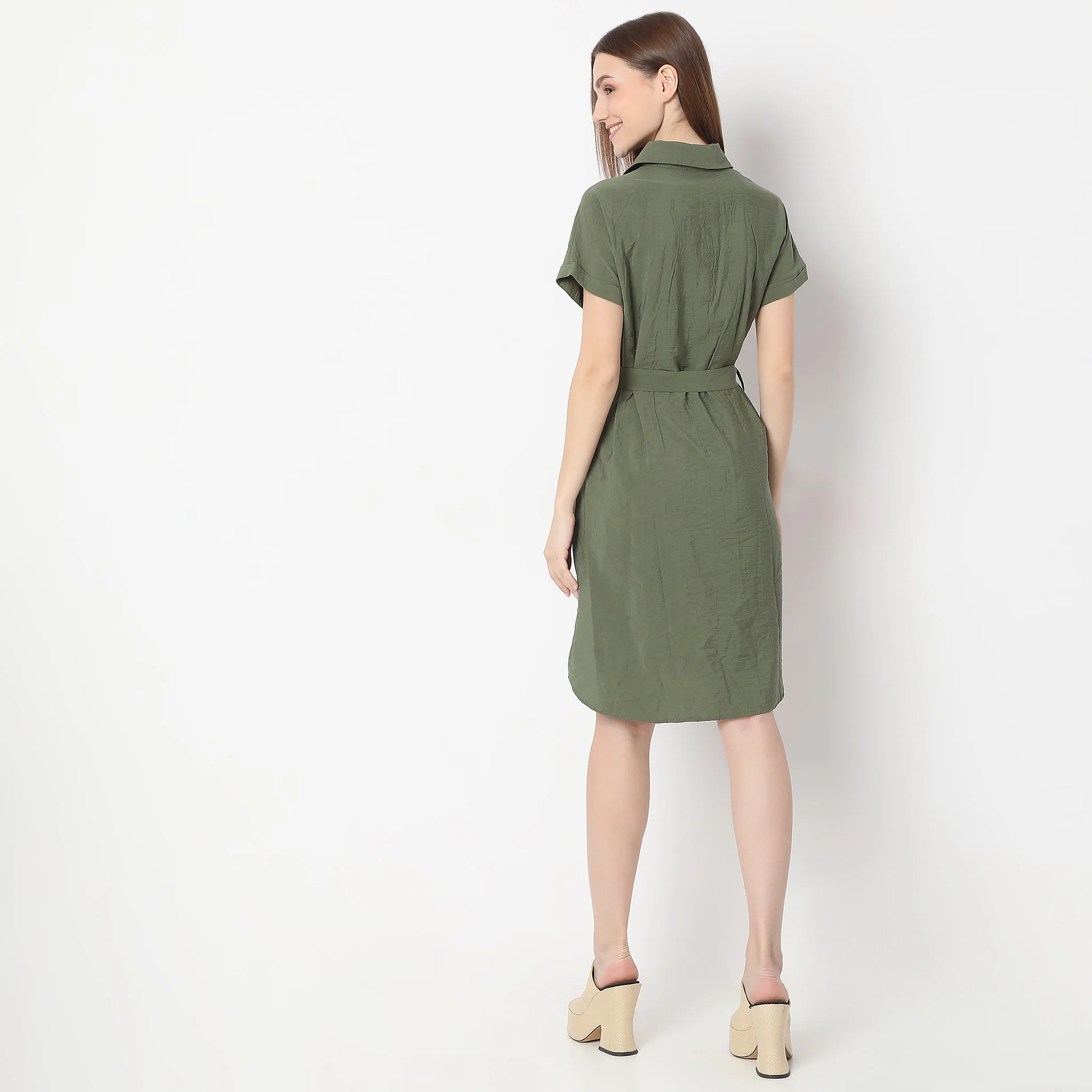 Knee Length Extended Short Sleeve Collar Dress - Image 3