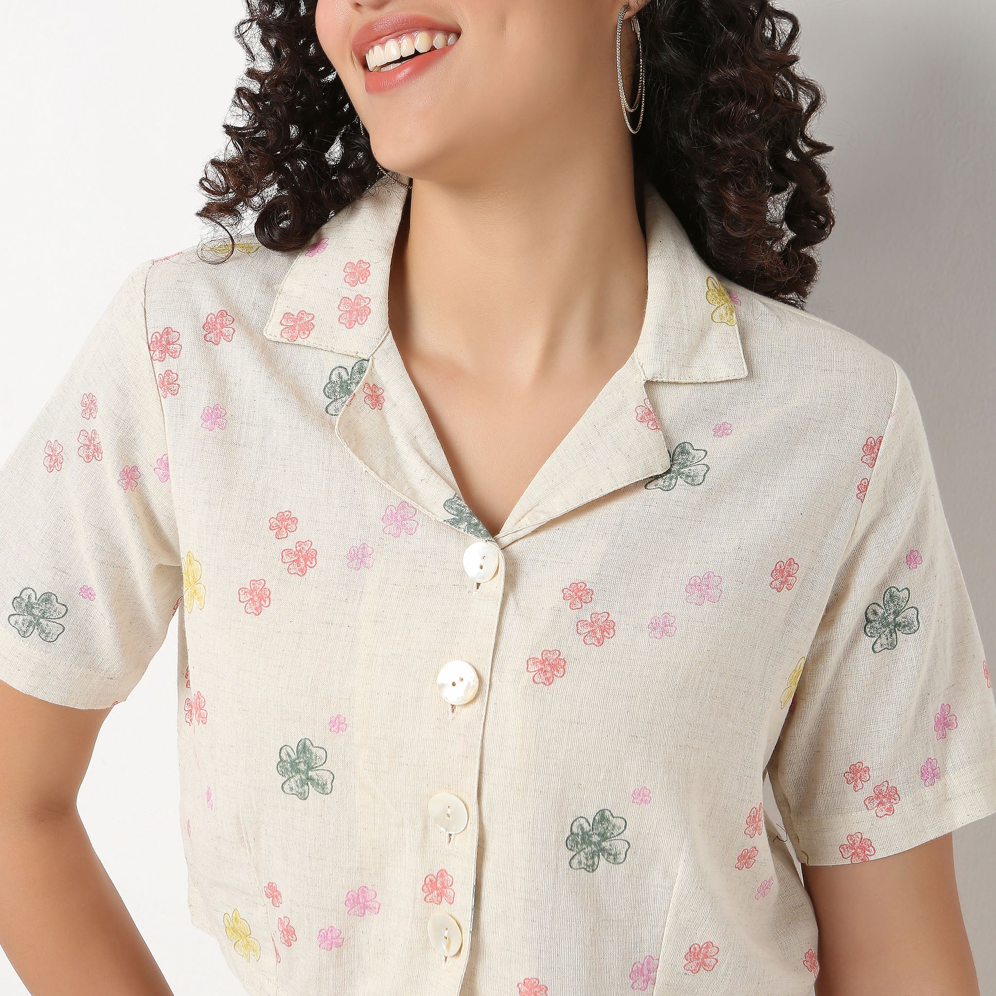 Printed Lapel Collar Crop Shirt - Image 4