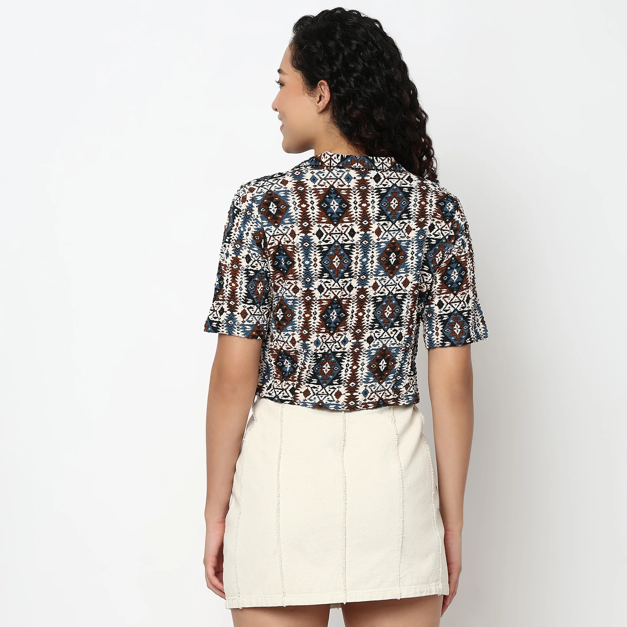 Lapel Collar Crop Shirt - Image 3