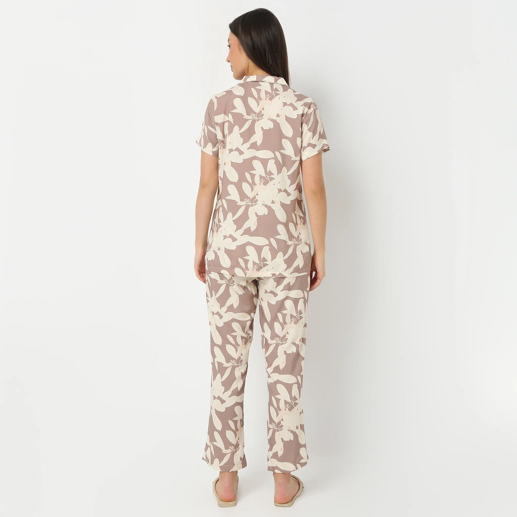 Lapel Collar Three-Fourth Sleeve Printed Top With Pyjama Sleepwear Set - Image 3