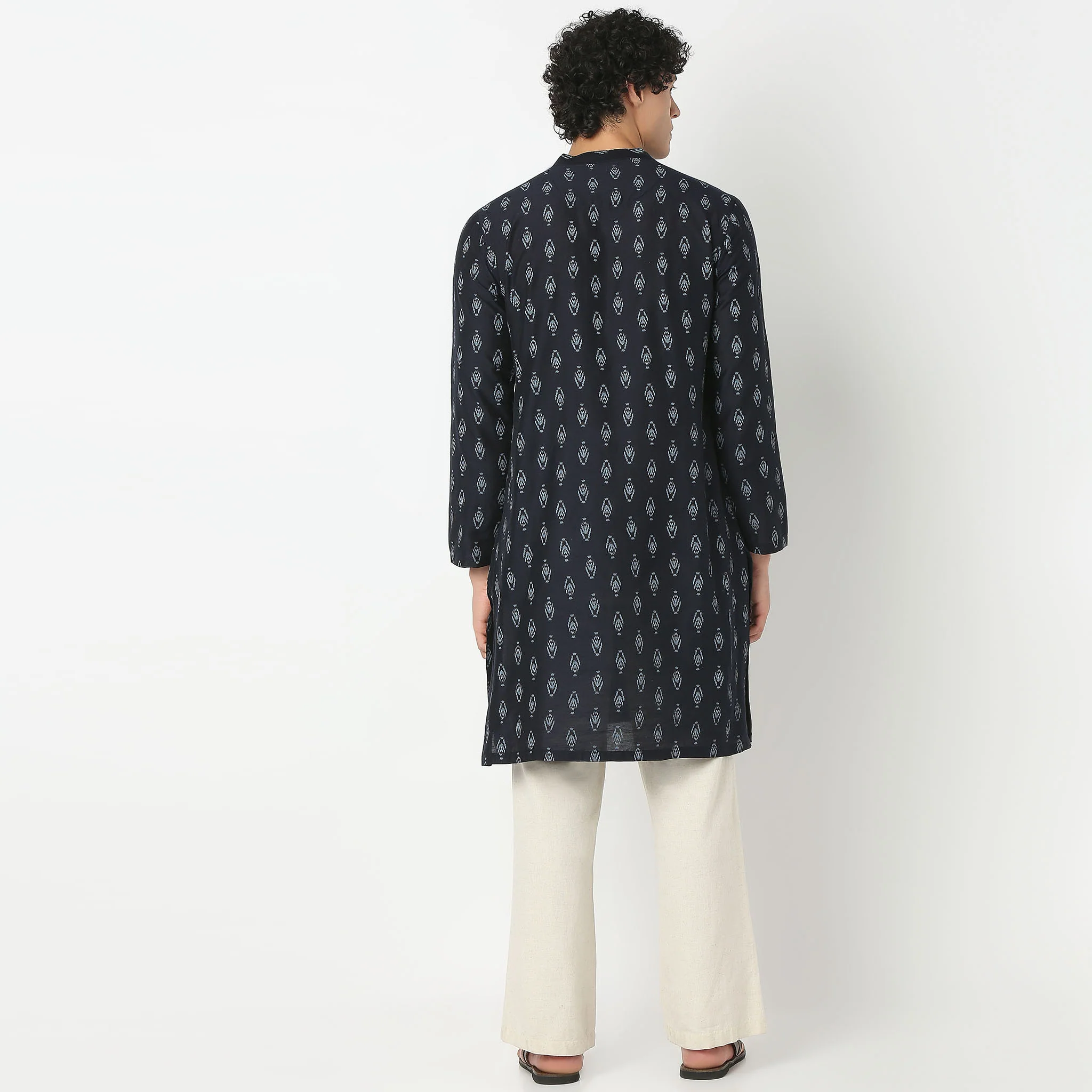 Mandarin Collar Three Fourth Sleeve Straight Fit Printed Long Kurta - Image 3