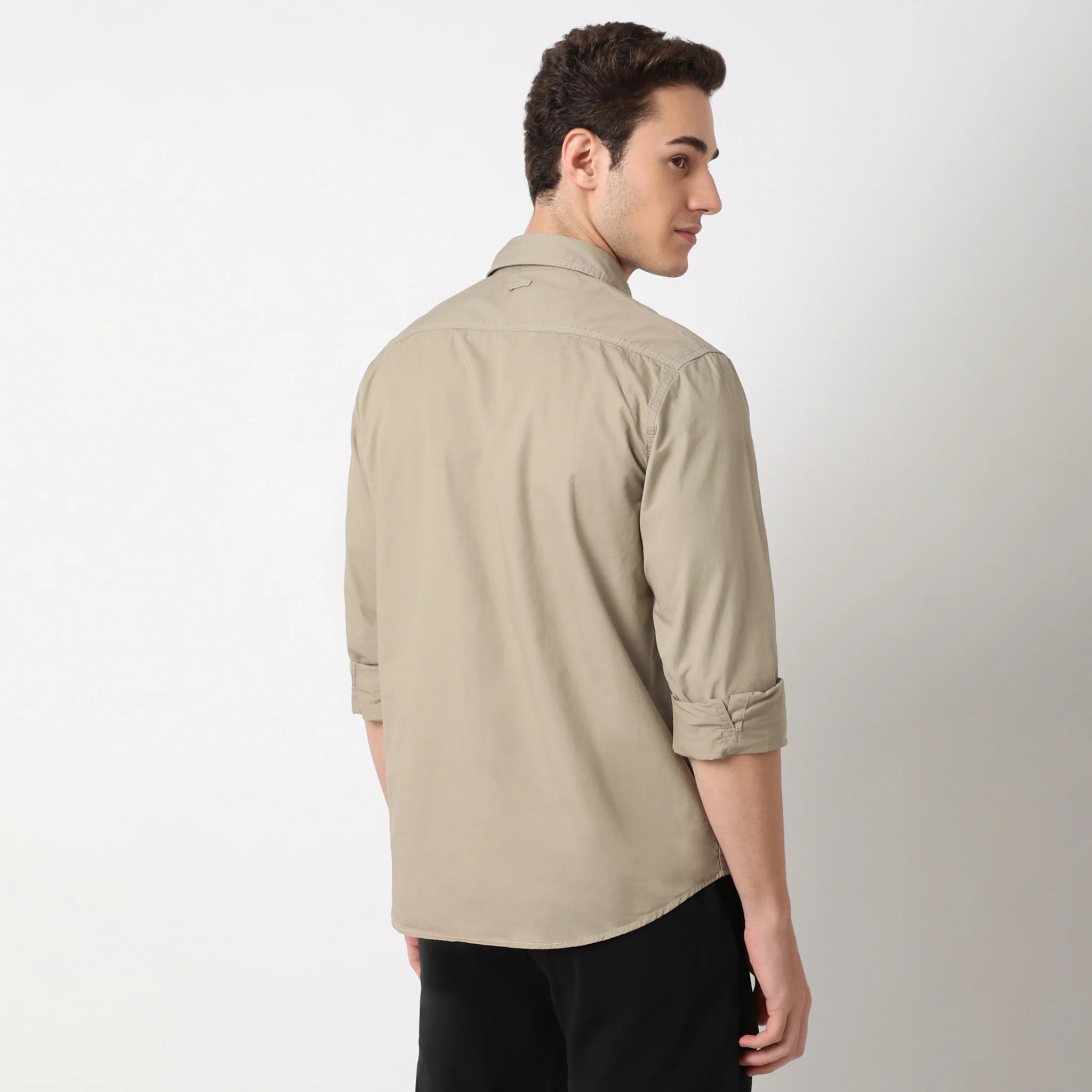 Modern Explorerᵉˣ Twin Pocket Slim Fit 100% Cotton Solid Shirt - Image 13