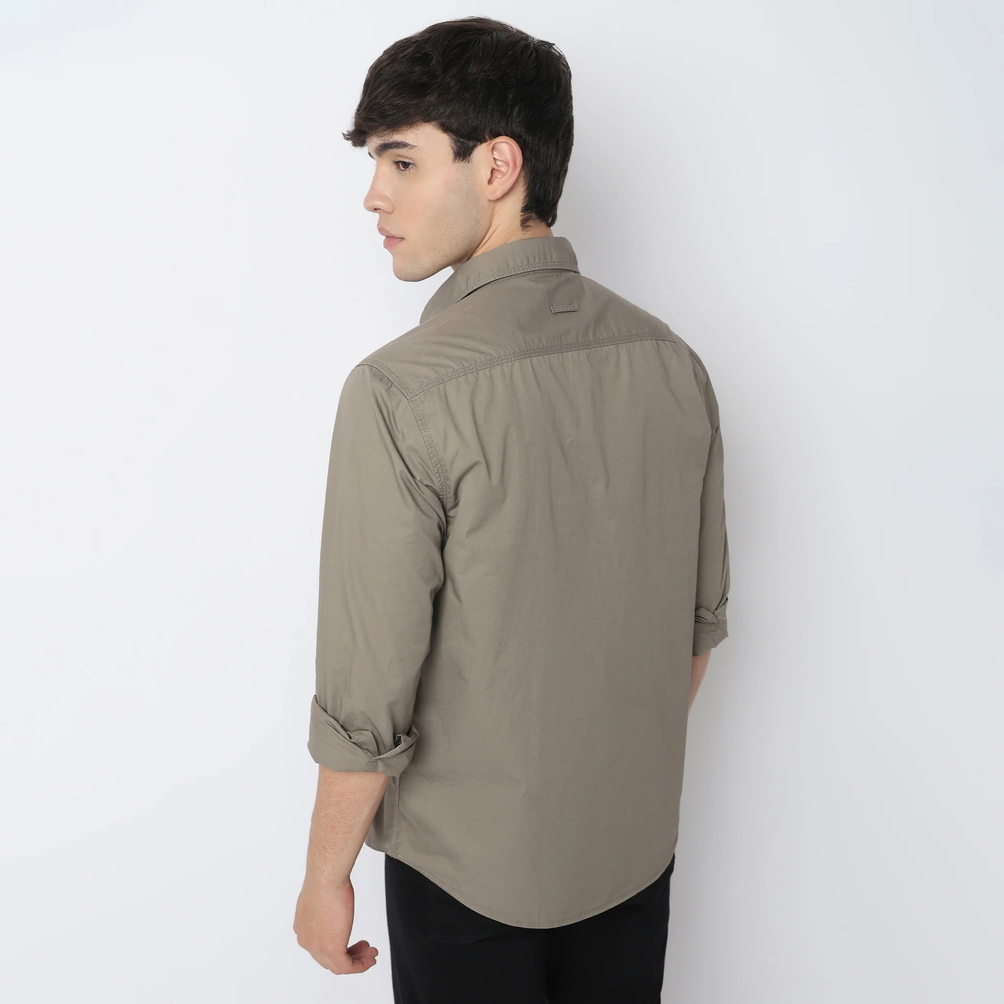 Modern Explorerᵉˣ Twin Pocket Slim Fit 100% Cotton Solid Shirt - Image 41