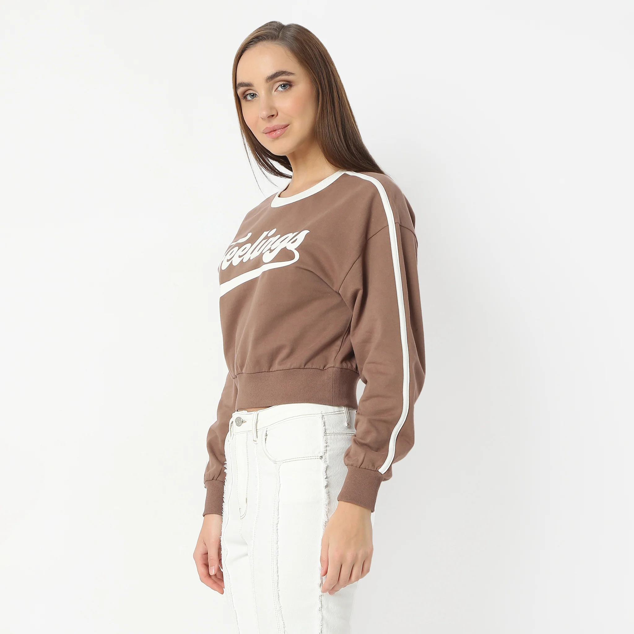 Oversize Graphic Full Sleeve Crop Sweat Tee - Image 5