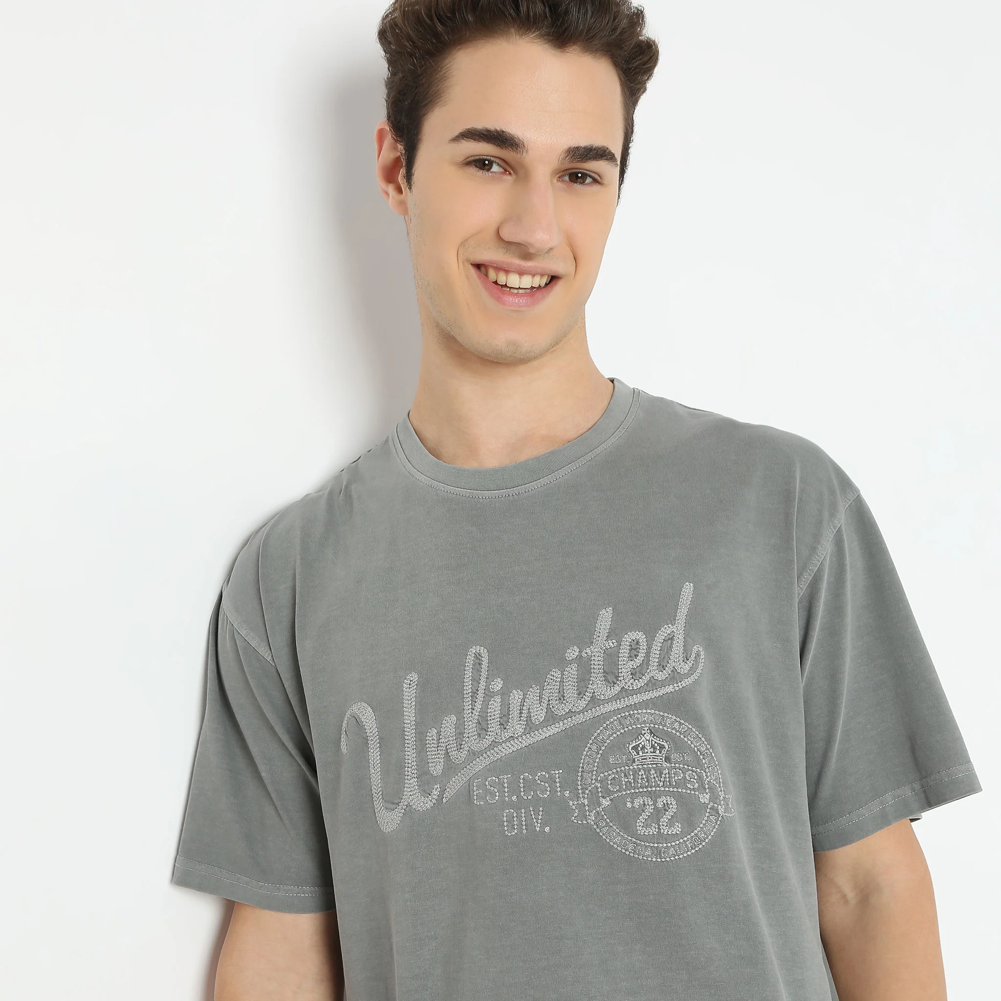 Oversize Graphic Crew Neck Union T-Shirt - Image 4