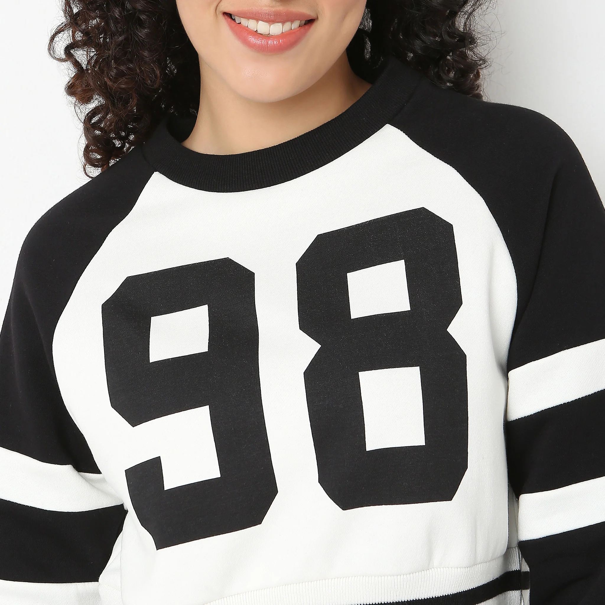 Oversize Graphic Crop Sweat Tee - Image 4