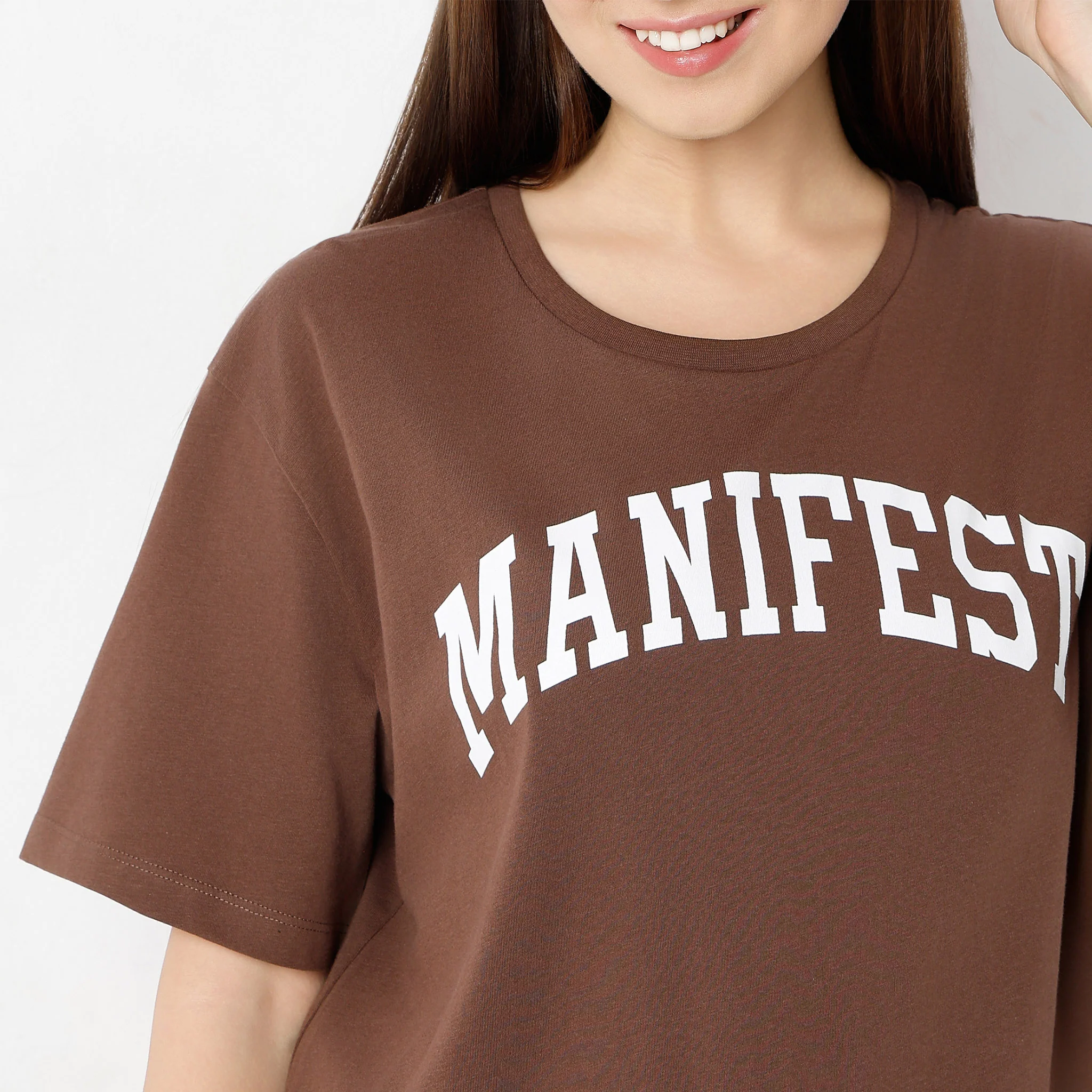 Oversized Betty Graphic T-Shirt With Front And Back Print - Image 4