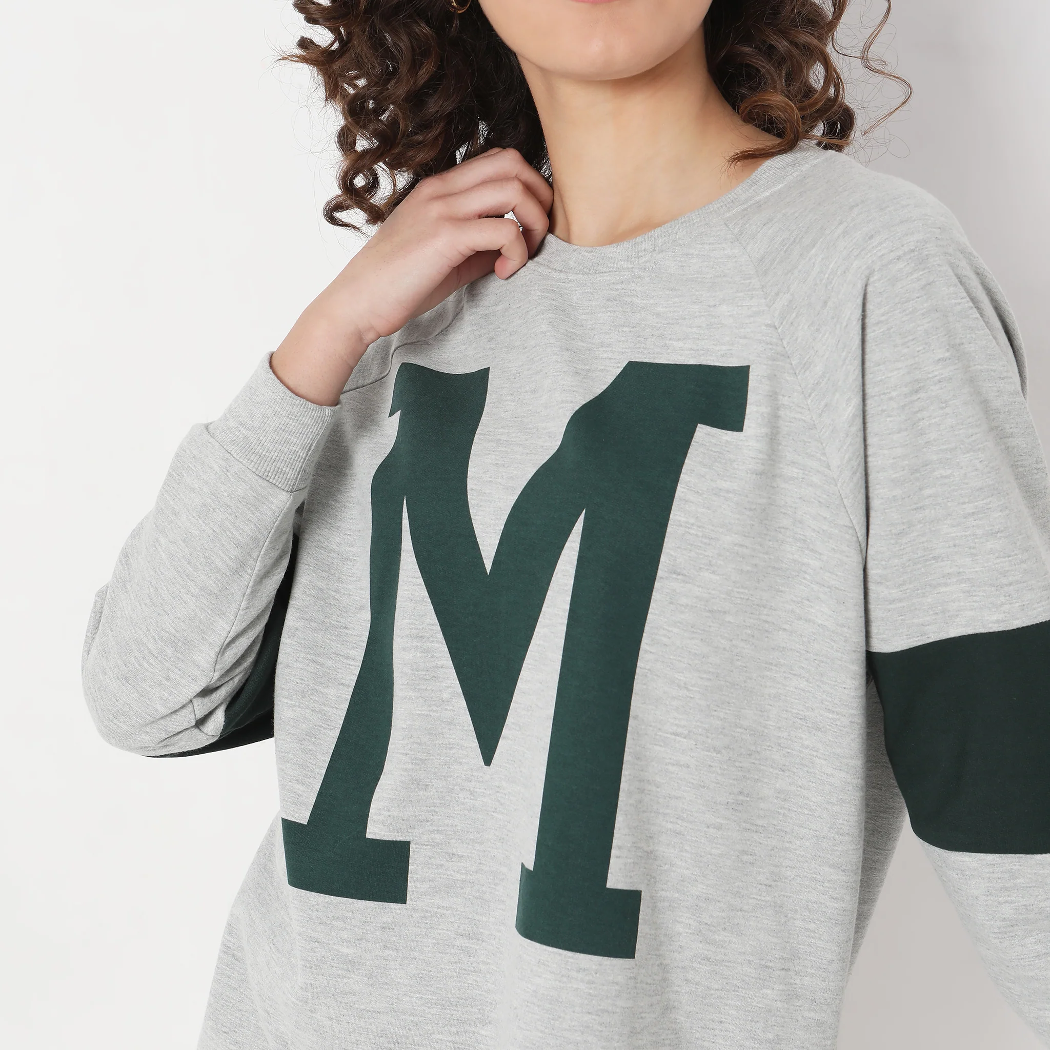 Oversize Graphic Sweatshirt - Image 5