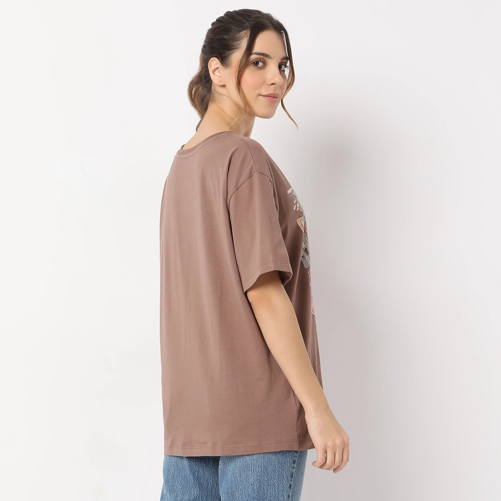 Oversize Graphic T-Shirt - Image 8